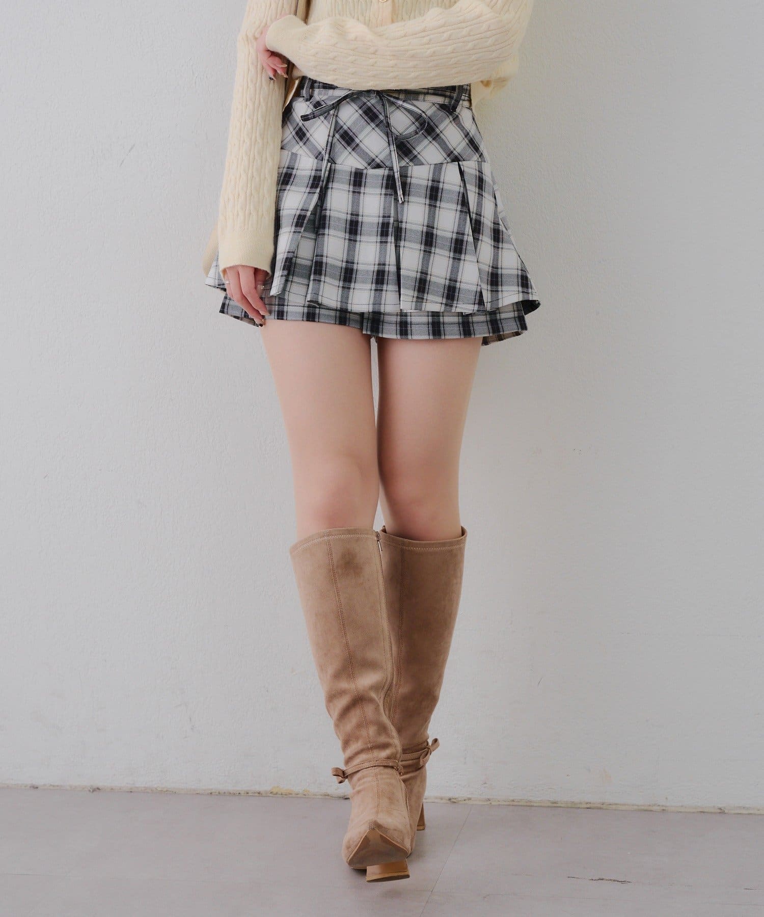 Remind me and forever(リマインドミーアンドフォーエバー) 【2026SS】リボン付プリーツスカパン