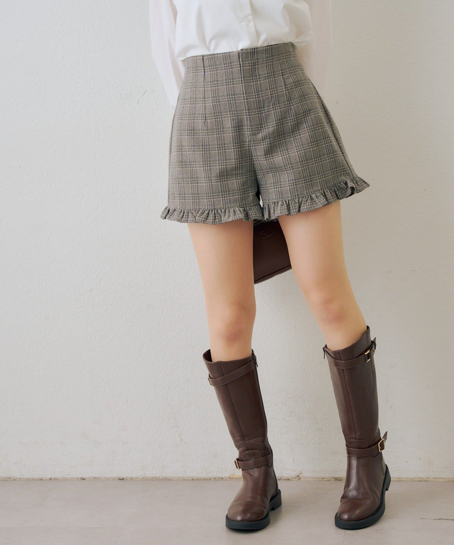 Remind me and forever(リマインドミーアンドフォーエバー) 【2026SS】裾フリルショートパンツ