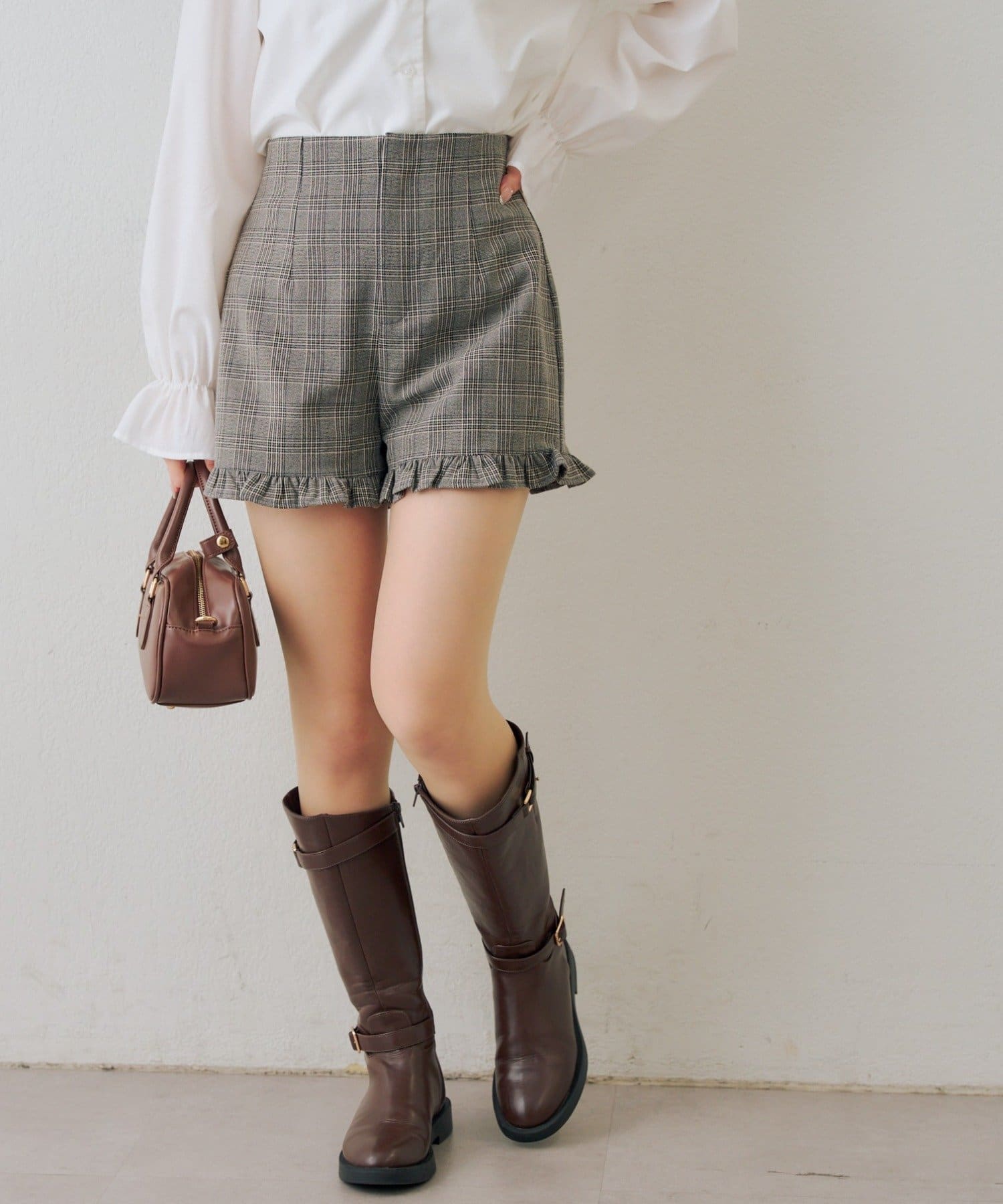 Remind me and forever(リマインドミーアンドフォーエバー) 【2026SS】裾フリルショートパンツ