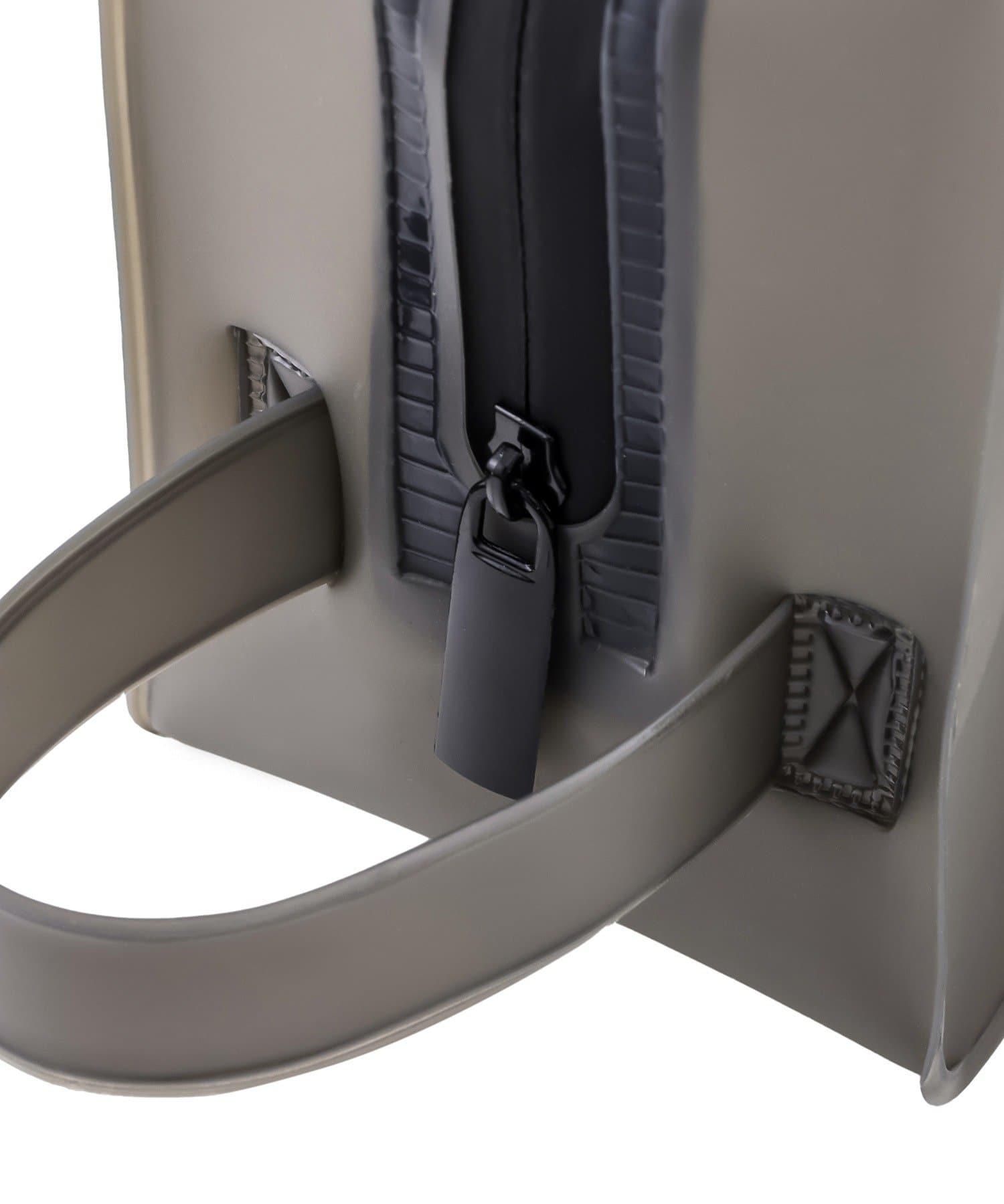 3COINS(スリーコインズ) TPUポーチ