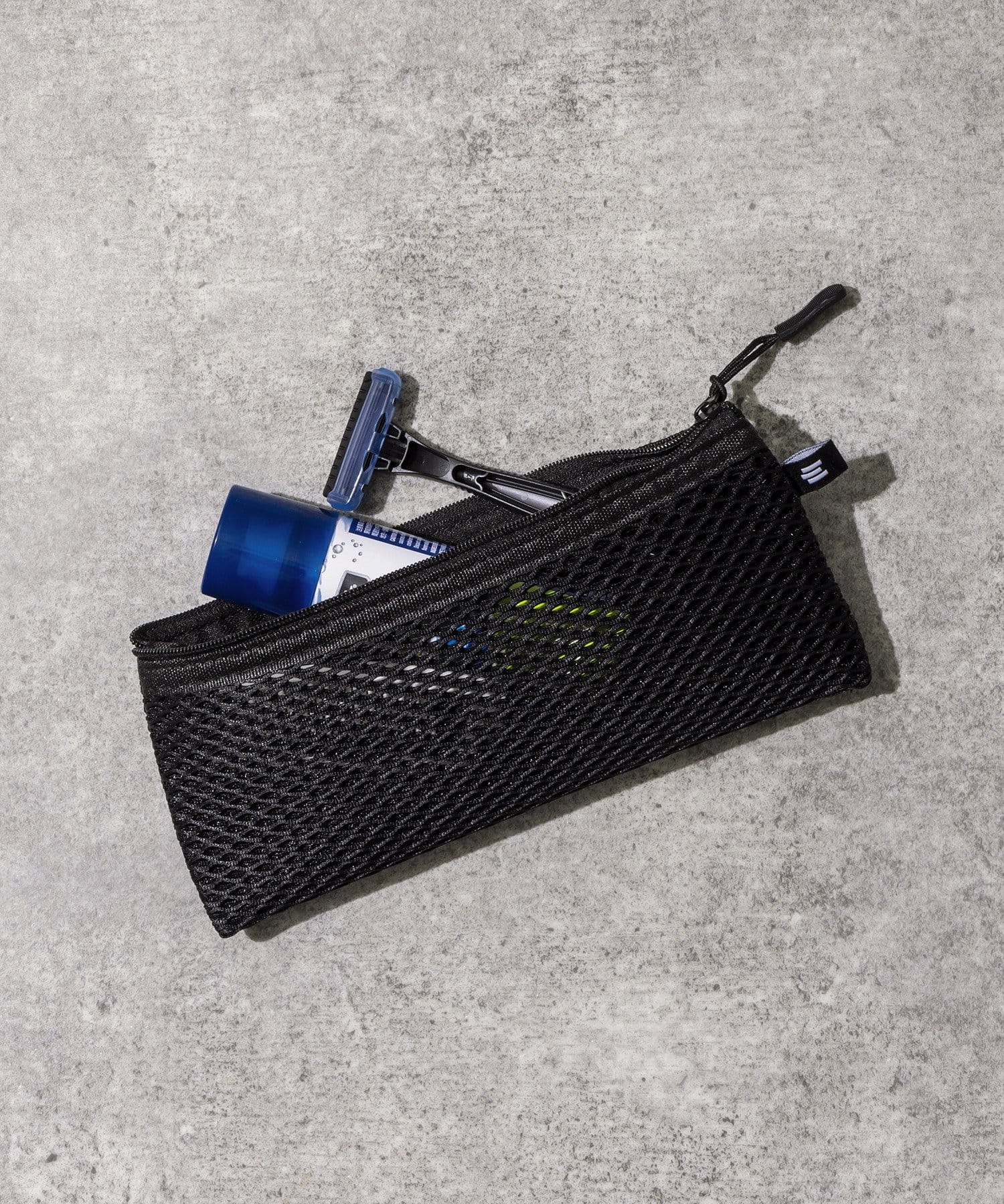 3COINS(スリーコインズ) メッシュ小物ポーチロング