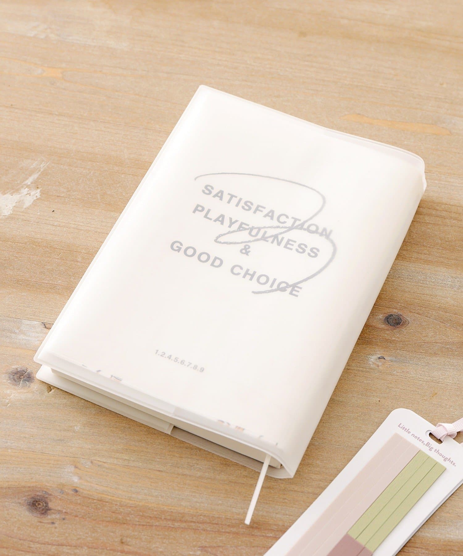 3COINS(スリーコインズ) 《四六判サイズ》表紙が見えるブックカバー：L