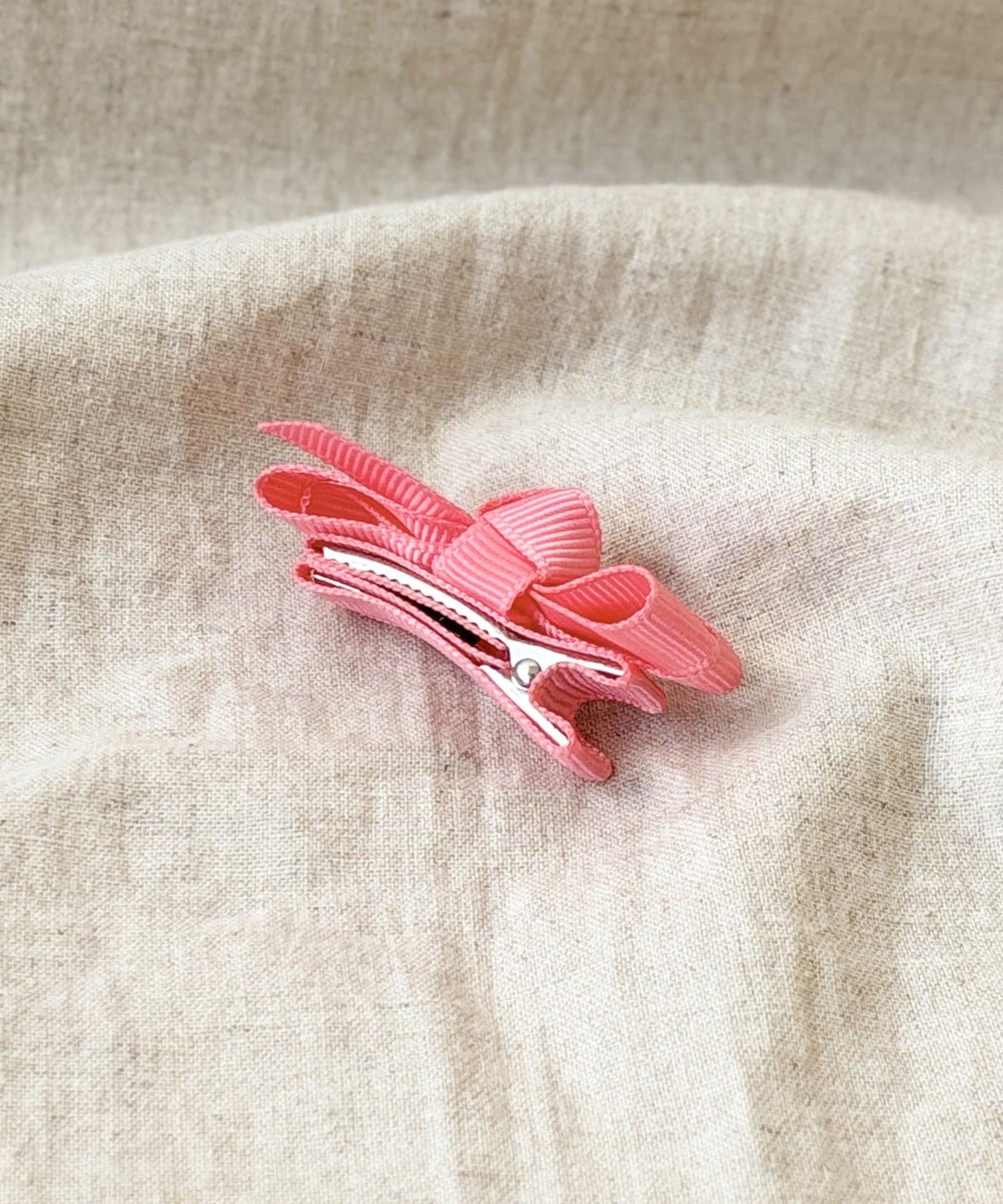 3COINS(スリーコインズ) リボン3個セットピン／ひな祭り