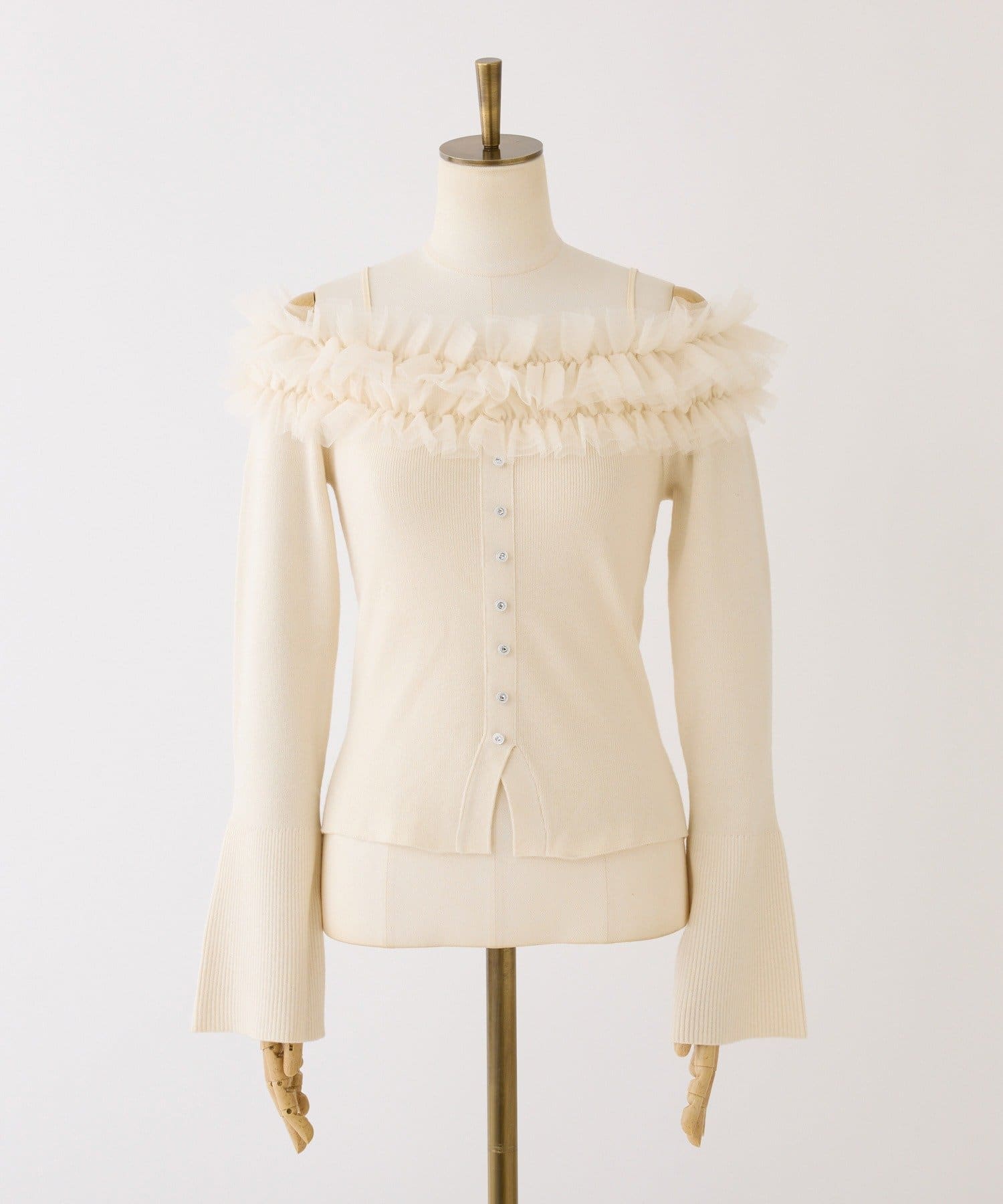 one after another NICE CLAUP(ワンアフターアナザー ナイスクラップ) 【お気に入り総選挙4位】チュールフリルオフショルニット