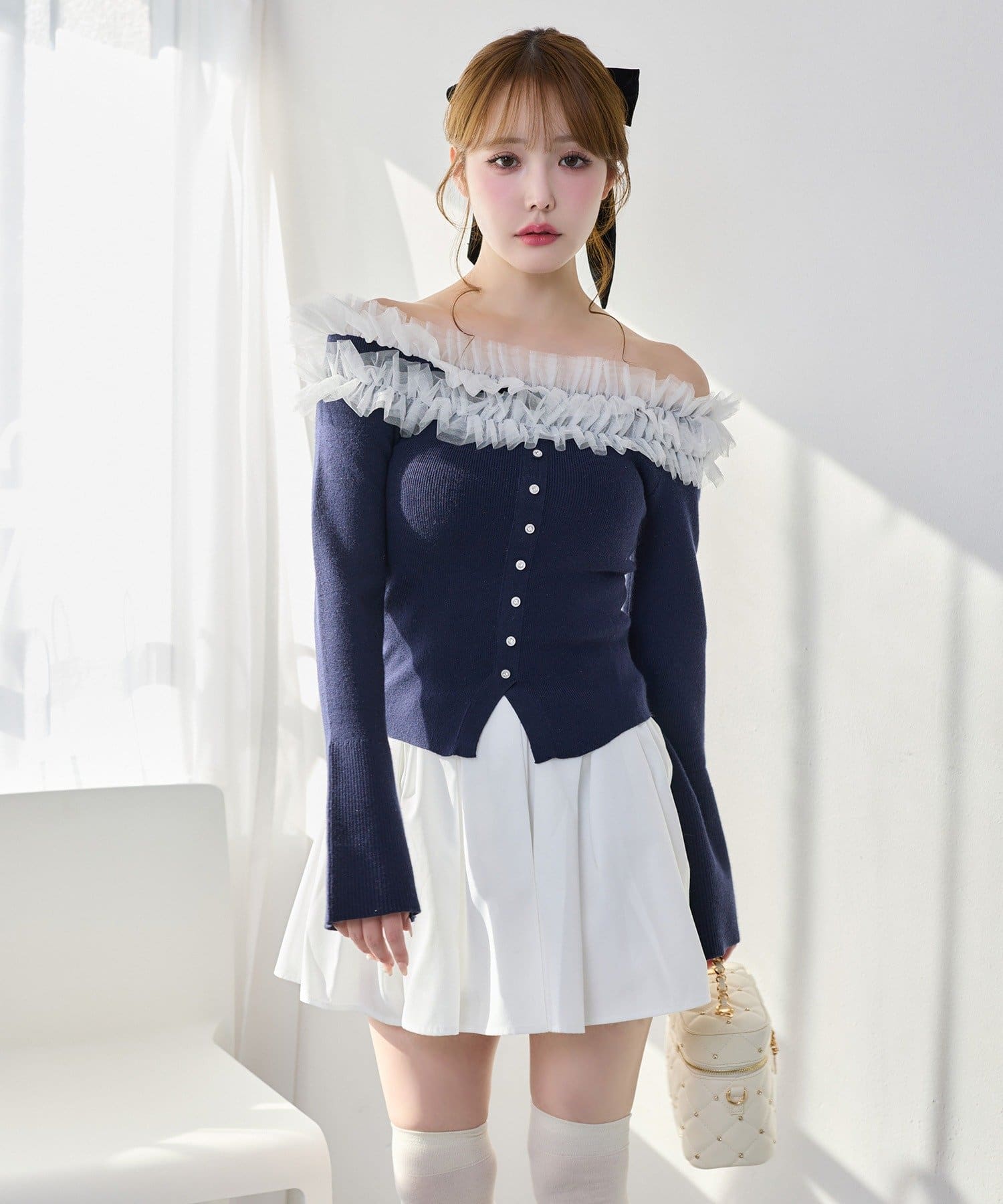 one after another NICE CLAUP(ワンアフターアナザー ナイスクラップ) 【お気に入り総選挙4位】チュールフリルオフショルニット