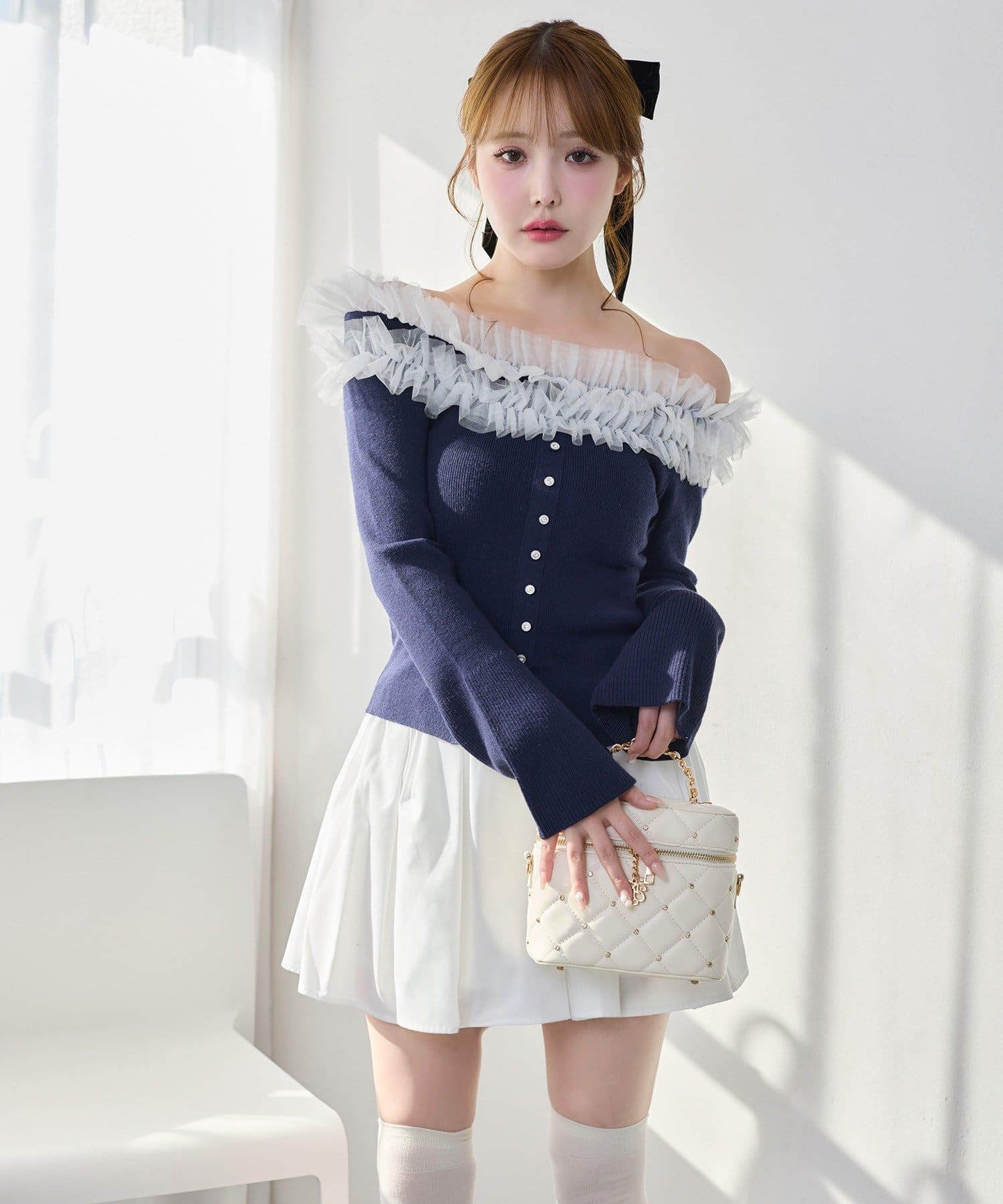 one after another NICE CLAUP(ワンアフターアナザー ナイスクラップ) 【お気に入り総選挙4位】チュールフリルオフショルニット