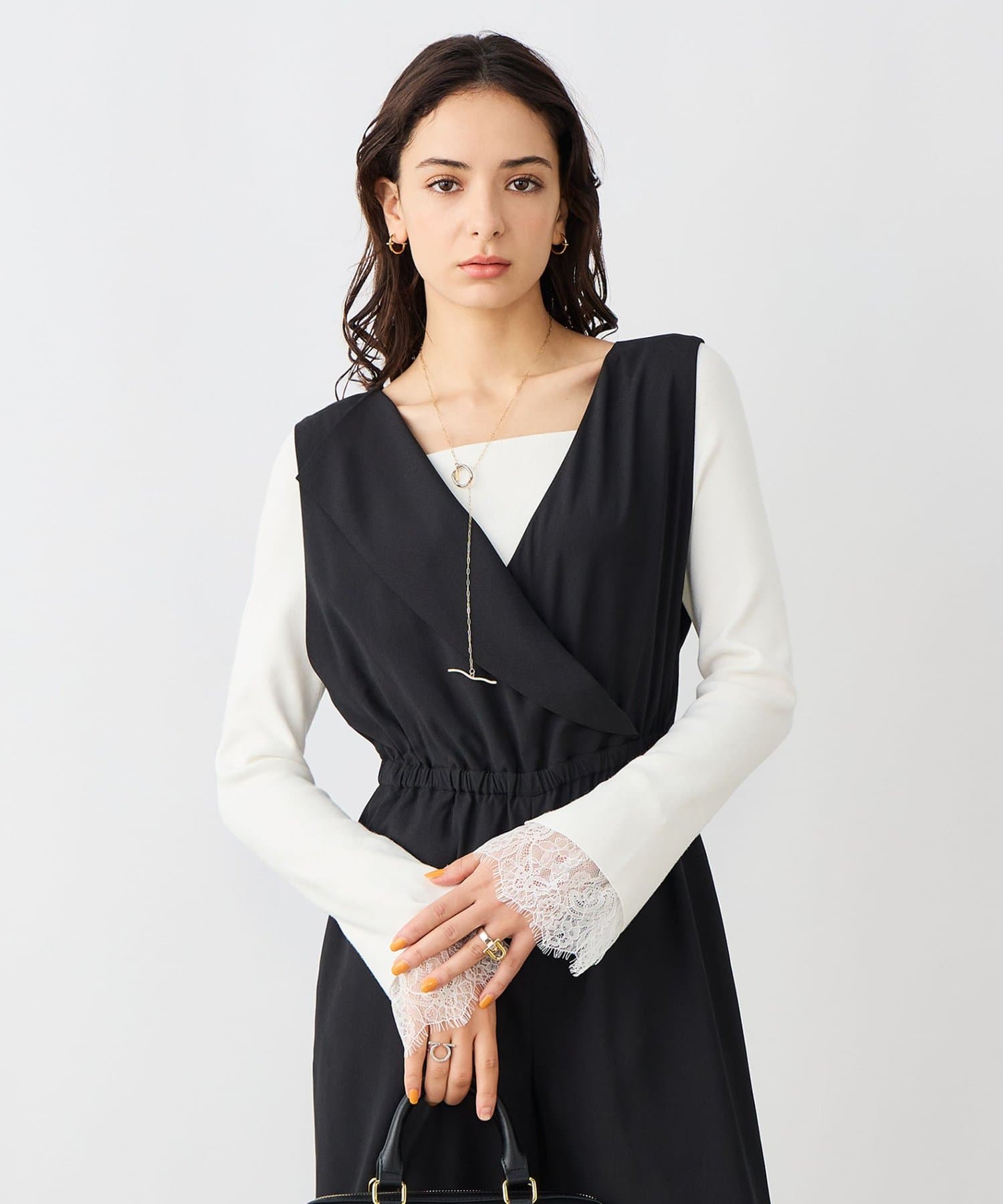 NOLLEY'S(ノーリーズ) 《手洗い可能》袖口レース取り外し可総針スクエアネックプルオーバー