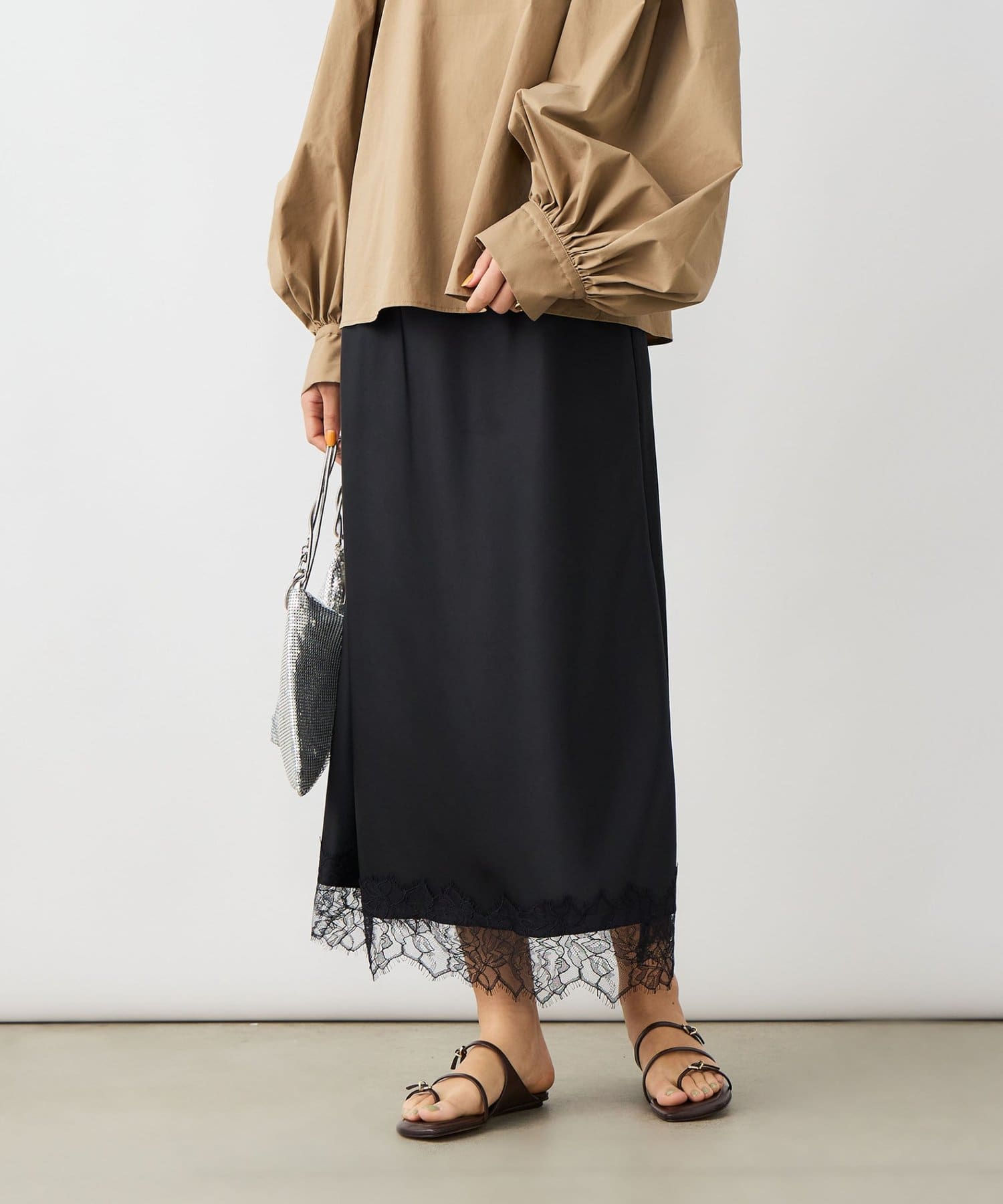 NOLLEY'S(ノーリーズ) ウォッシャブル裾レースサテンナロースカート