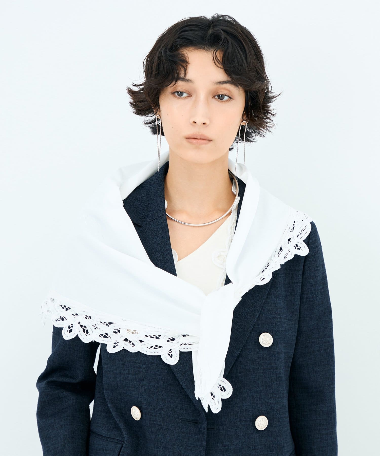 NOLLEY'S(ノーリーズ) 《手洗い可能》バテンレース三角ストール