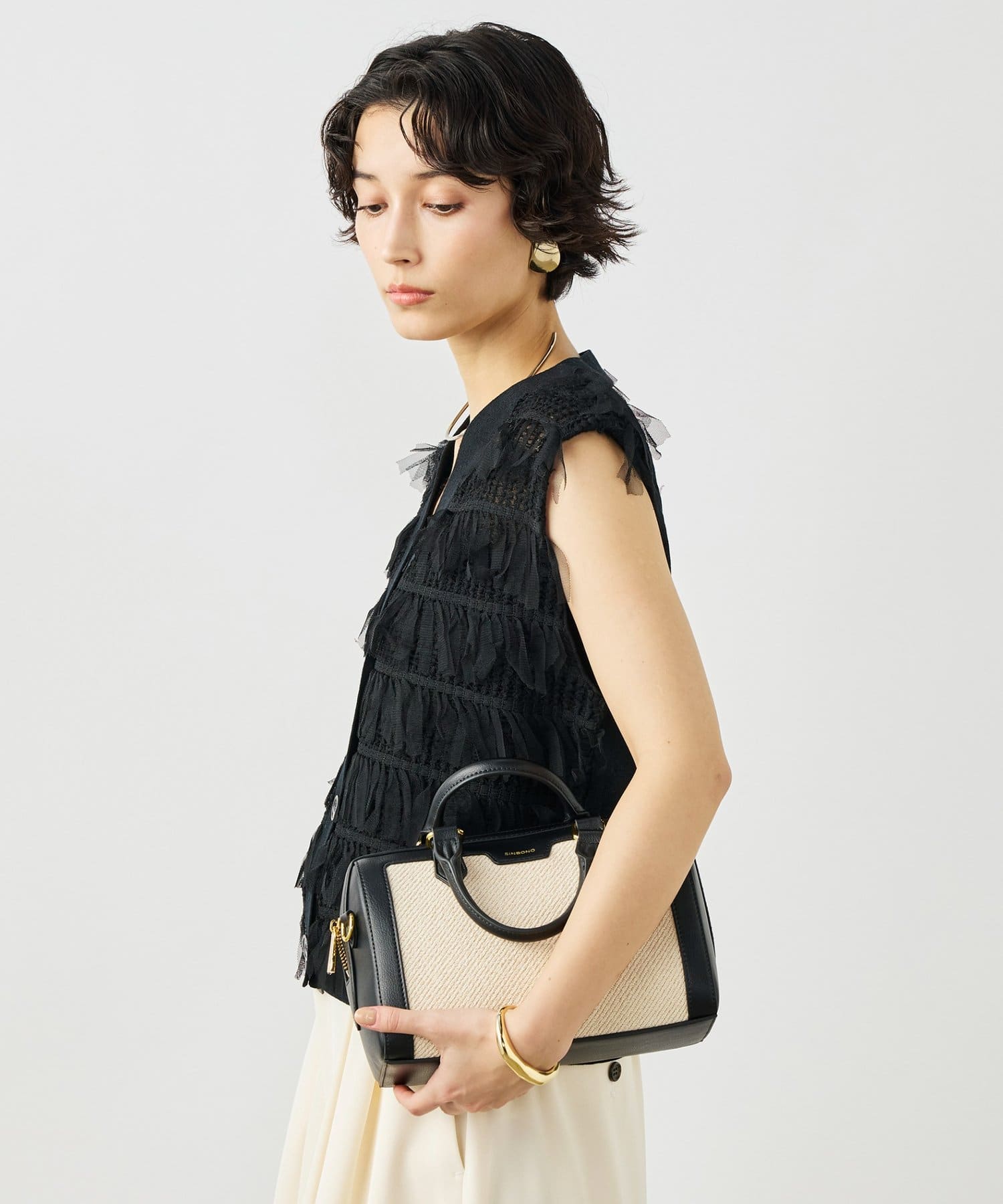 NOLLEY'S(ノーリーズ) 《手洗い可能》チュールフリンジVネックベスト