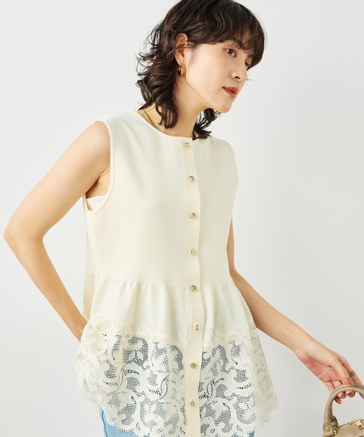 NOLLEY'S(ノーリーズ) 《手洗い可能》レース付きペプラムベスト