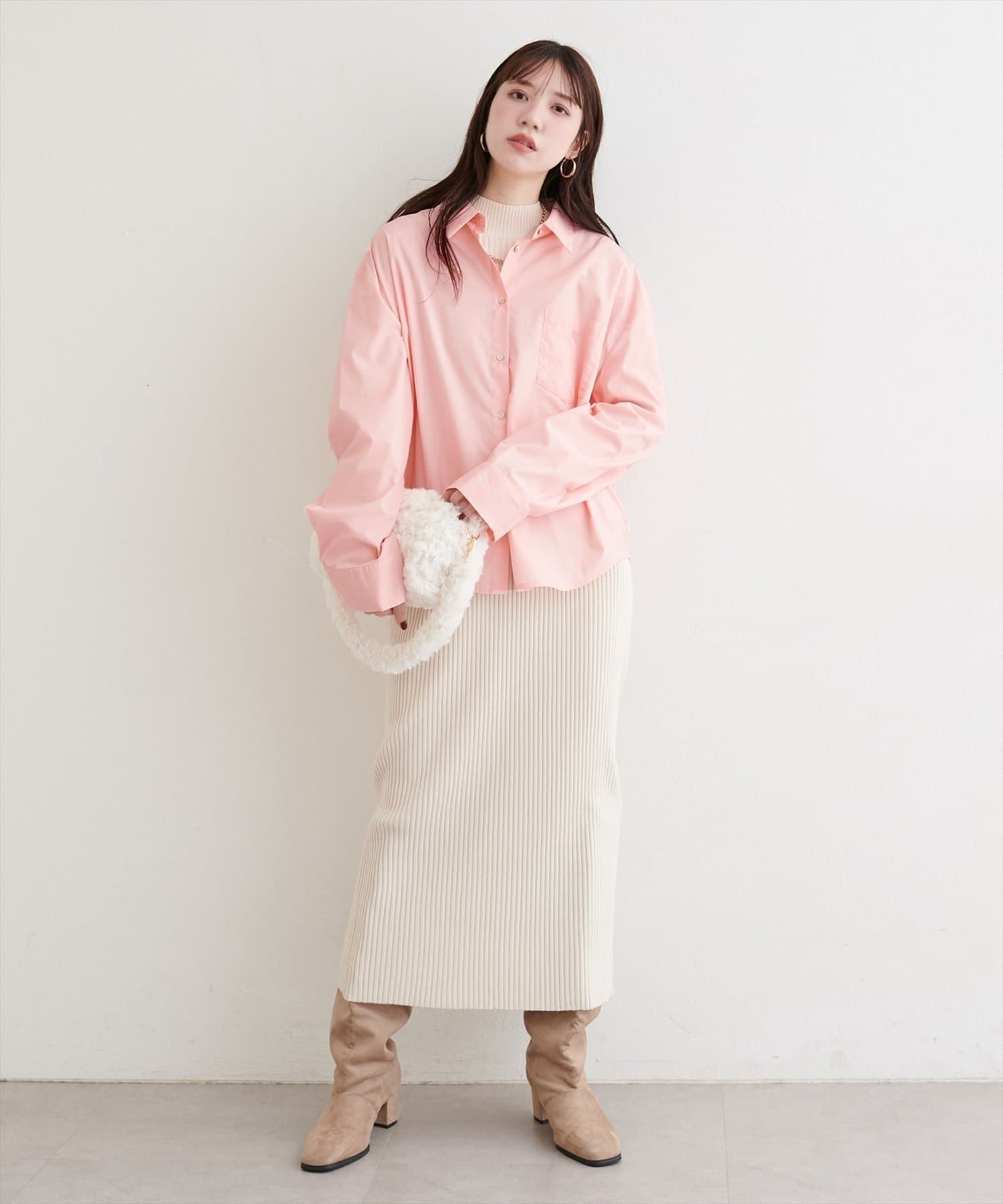 NICE CLAUP / OLIVE des OLIVE OUTLET(ナイスクラップ  / オリーブ デ オリーブ アウトレット) 【natural couture】ポケット刺繍入りゆるシャツ