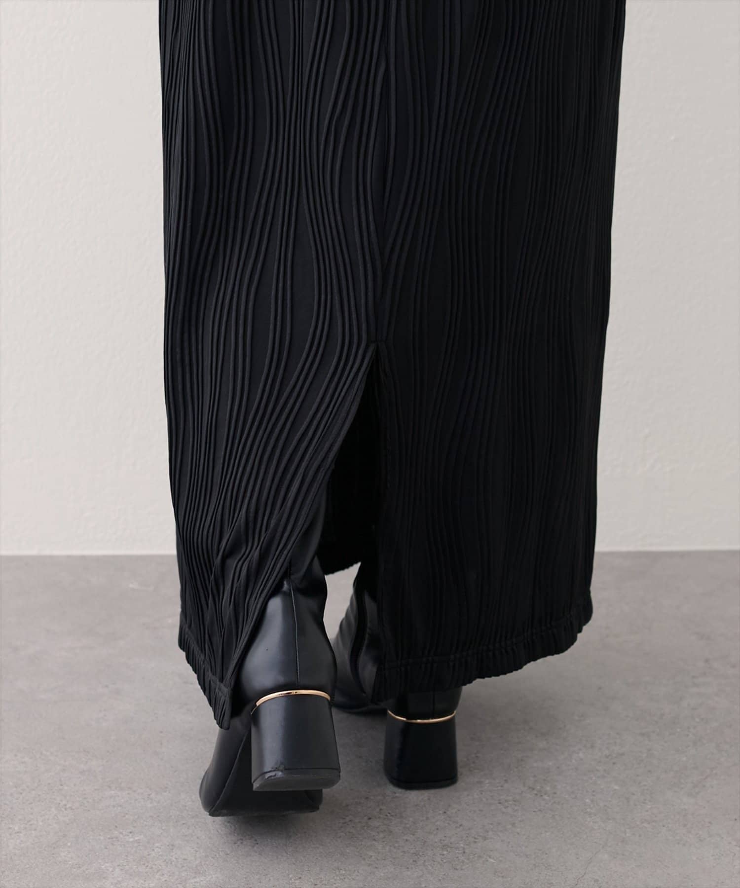 NICE CLAUP / OLIVE des OLIVE OUTLET(ナイスクラップ  / オリーブ デ オリーブ アウトレット) 【natural couture】流線ストライプナローワンピース