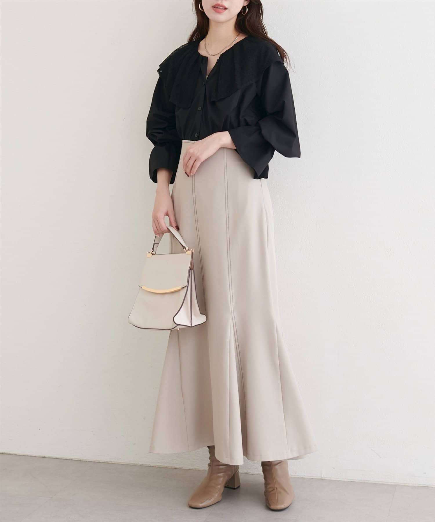 NICE CLAUP / OLIVE des OLIVE OUTLET(ナイスクラップ  / オリーブ デ オリーブ アウトレット) 【EVERY.VERY niceclaup】レースケープカラーブラウス