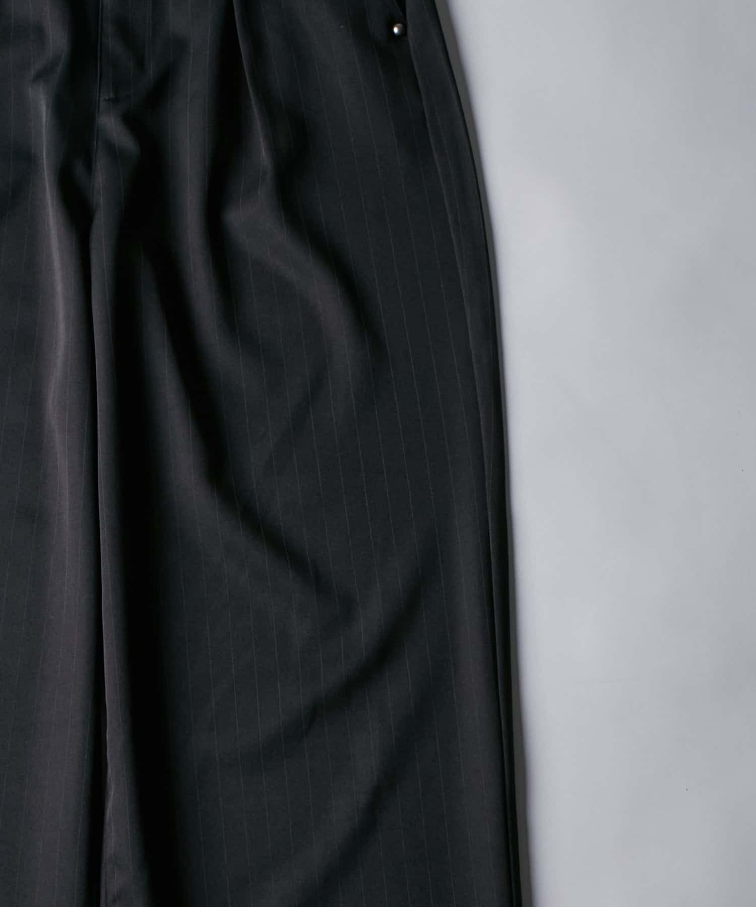 WHO’S WHO gallery(フーズフーギャラリー) ヘヴィトロピカルセットアップスラックス