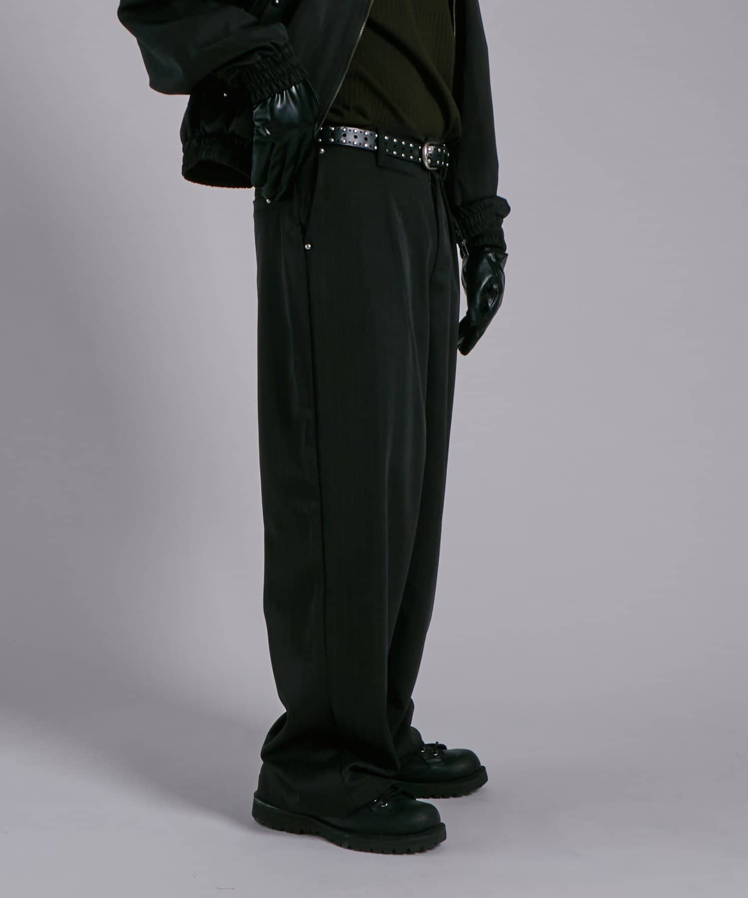 WHO’S WHO gallery(フーズフーギャラリー) ヘヴィトロピカルセットアップスラックス