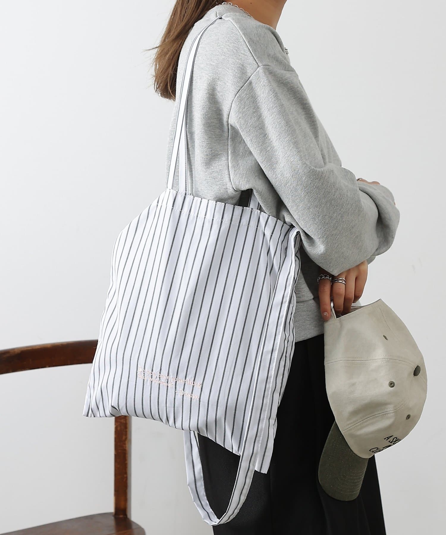 COLONY 2139(コロニー トゥーワンスリーナイン) パジャマストライプ2WAYトートバッグ