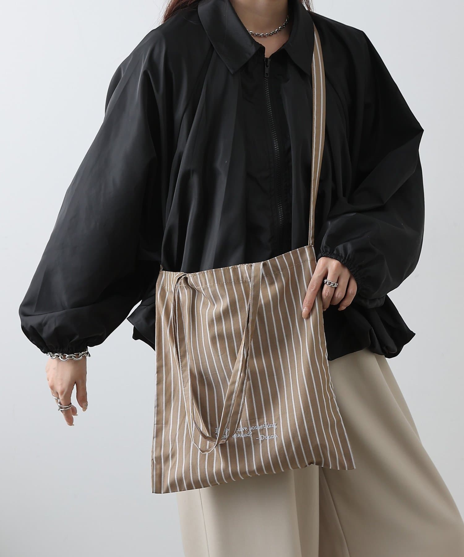 COLONY 2139(コロニー トゥーワンスリーナイン) パジャマストライプ2WAYトートバッグ