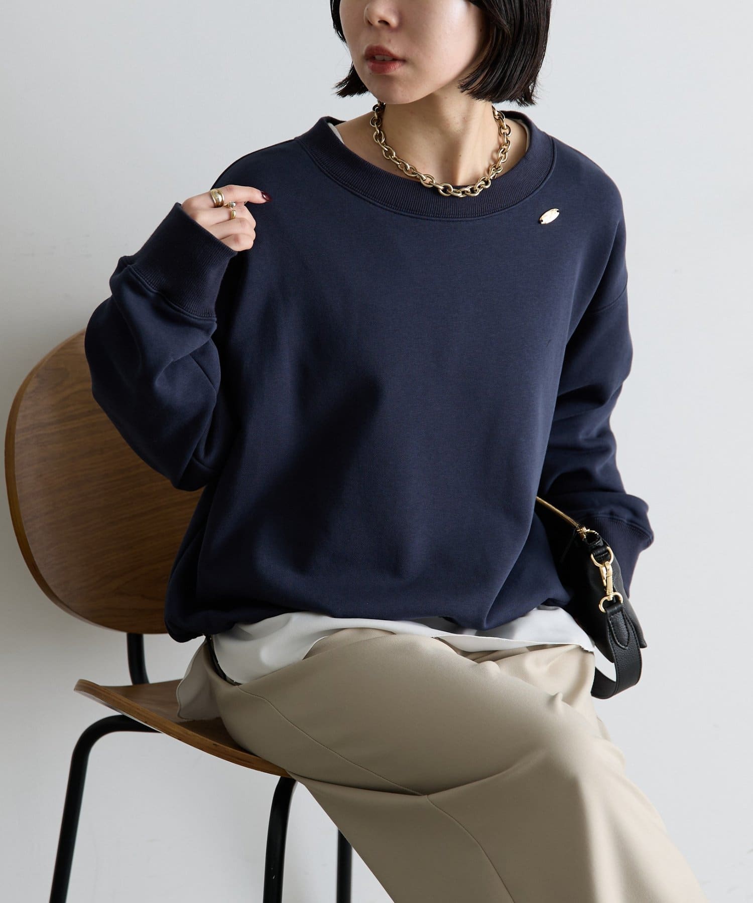 Jena　espace merveilleux(ジェナ　エスパスメルヴェイユ) 【シンプルに差がつく】プレート付裾ドロストカットソー