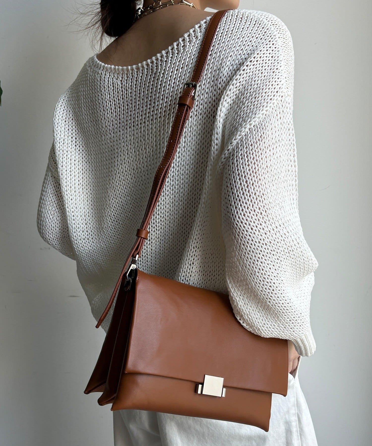 DOUDOU(ドゥドゥ) ソフトフラップハンドバッグ