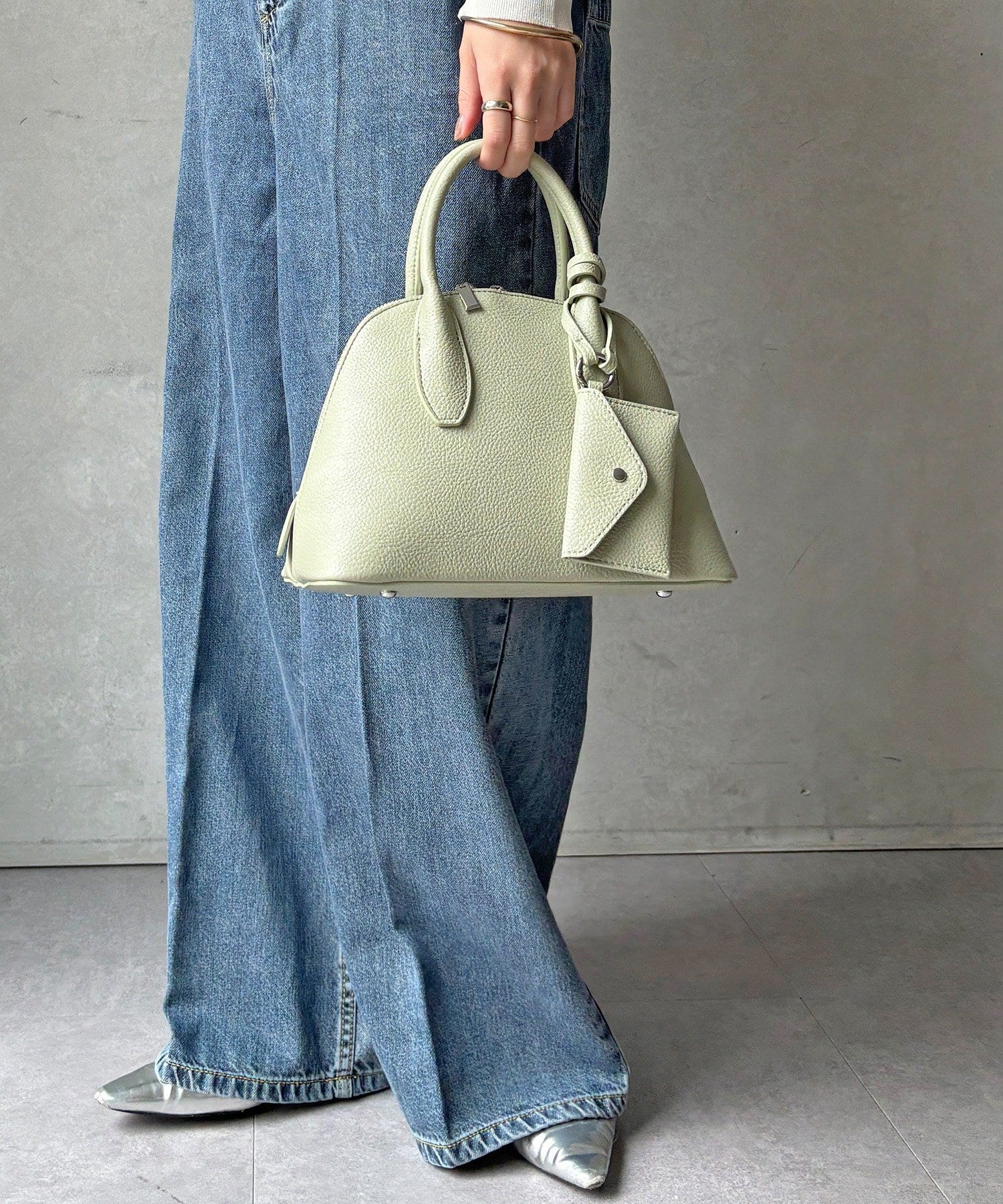 DOUDOU(ドゥドゥ) ポーチ付シェル型ボストン