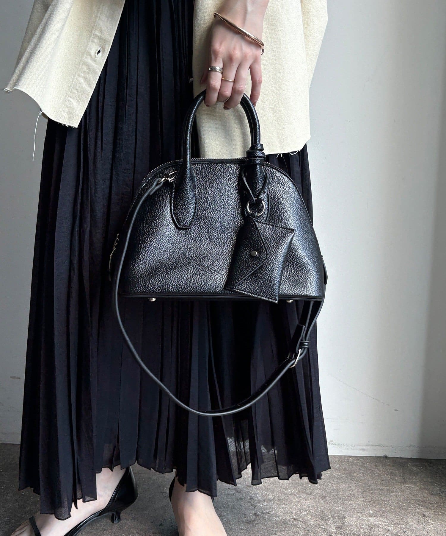 DOUDOU(ドゥドゥ) ポーチ付シェル型ボストン