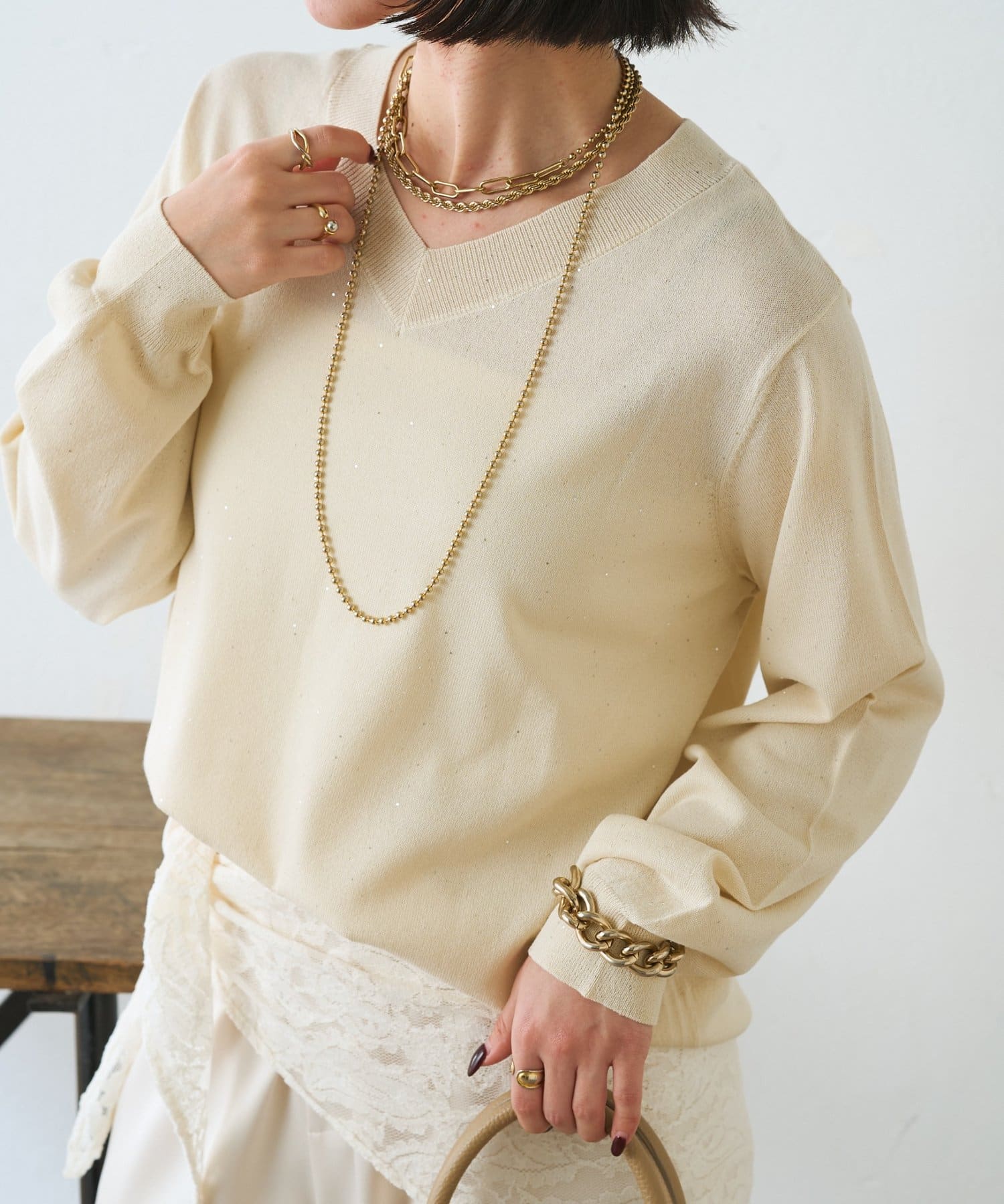 Jena　espace merveilleux(ジェナ　エスパスメルヴェイユ) ミニスパンコールVニット