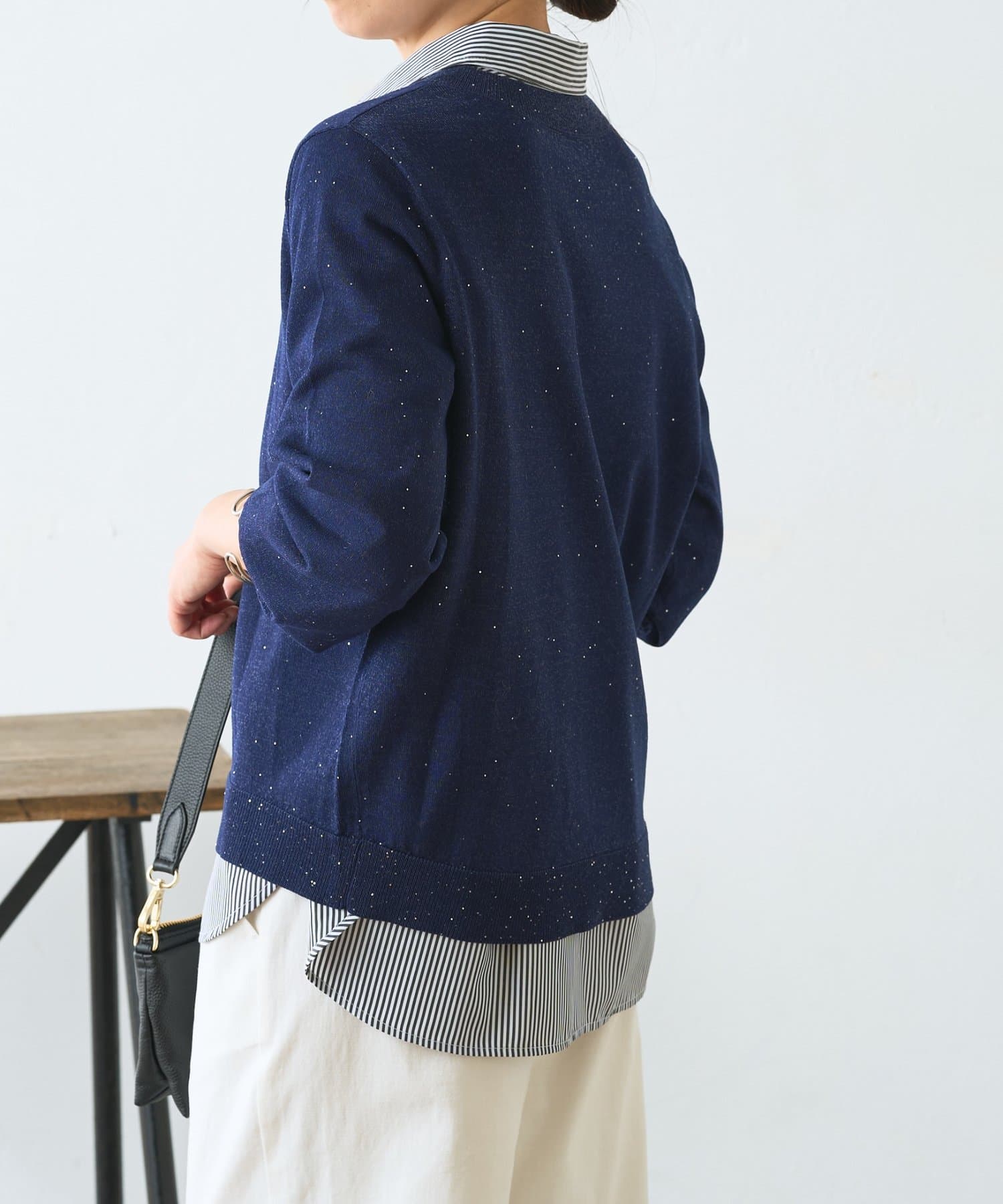 Jena　espace merveilleux(ジェナ　エスパスメルヴェイユ) ミニスパンコールVニット