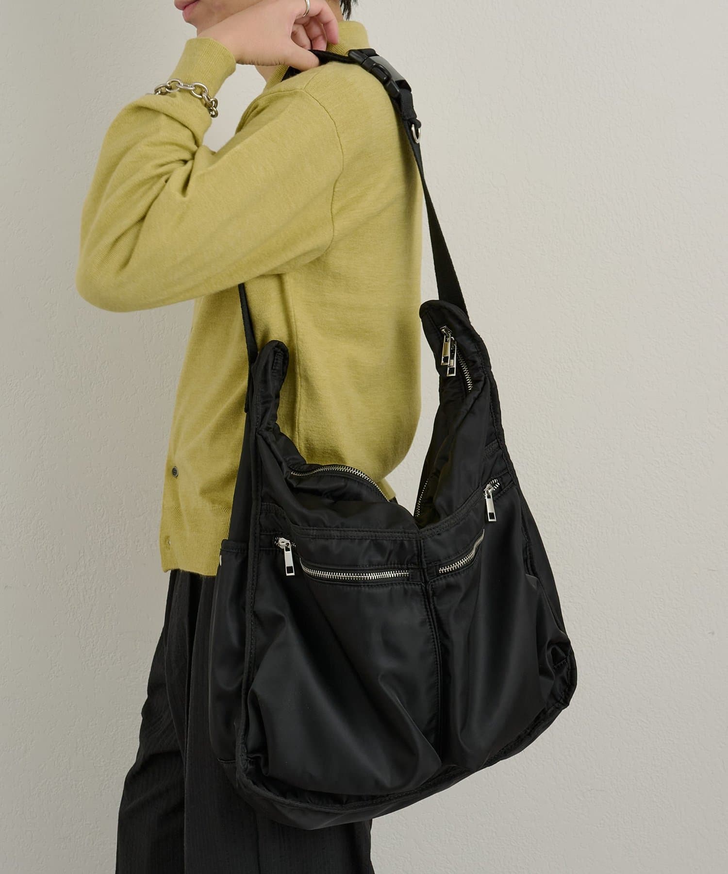 Kastane(カスタネ) 【WHIMSIC】ダブルポケットスリングバッグ