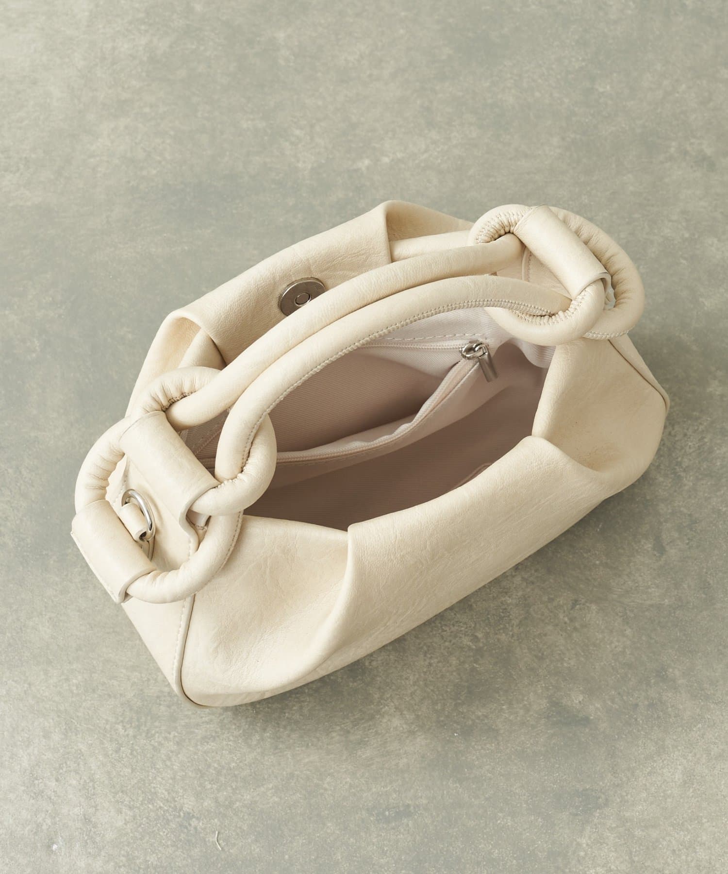 CIAOPANIC TYPY(チャオパニックティピー) ねじりデザインミニBAG