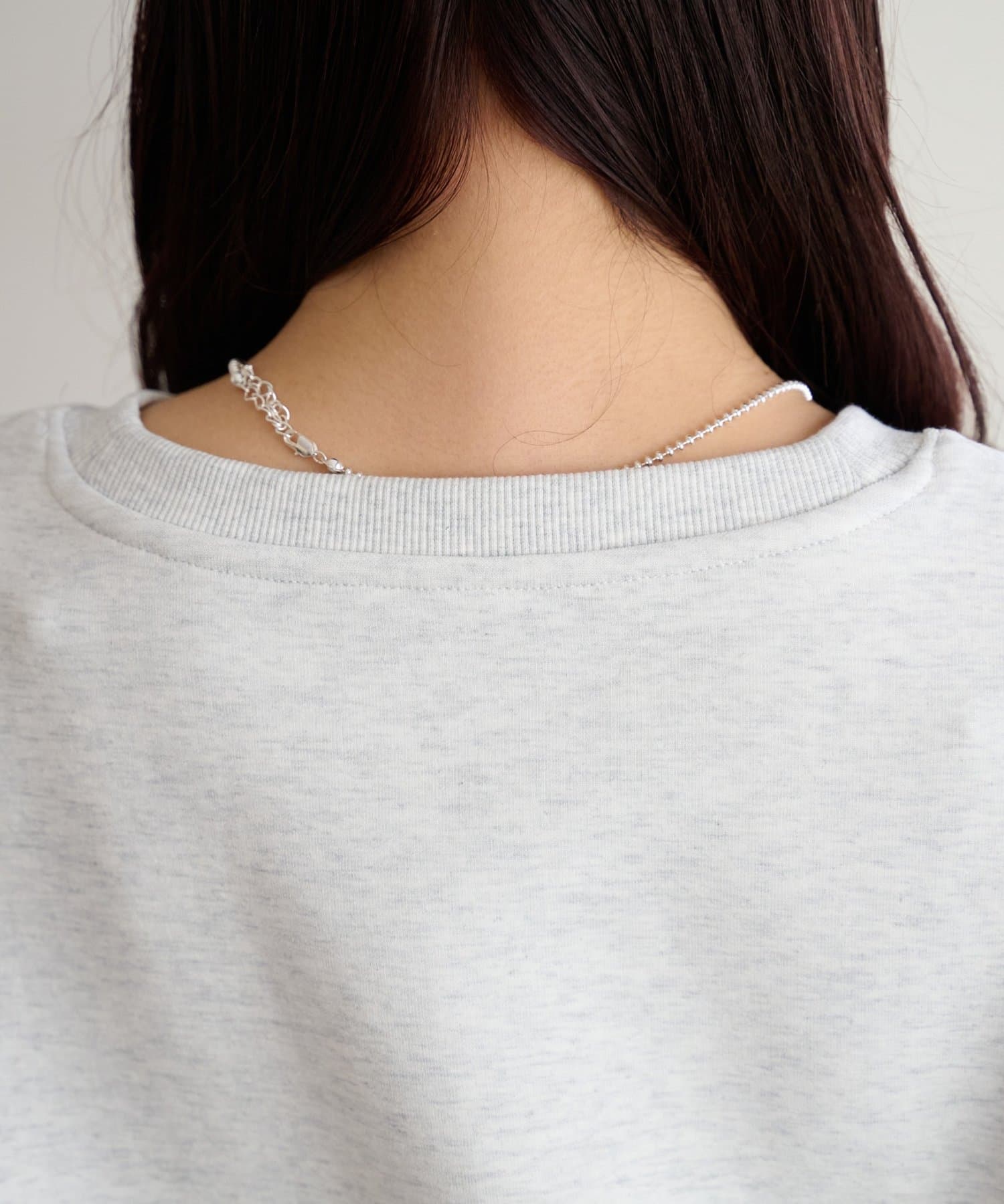 DISCOAT(ディスコート) ワンポイント刺繍ダンボールプルオーバー