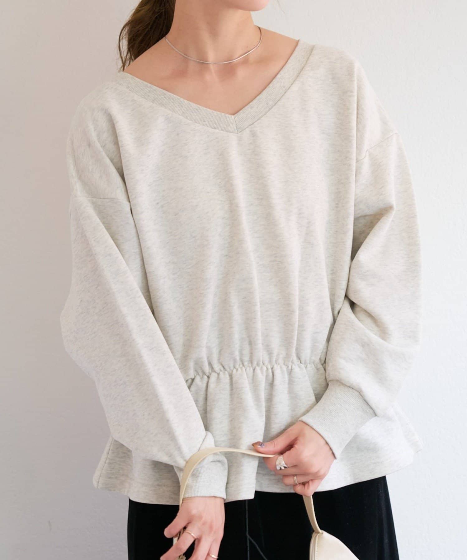 Kastane(カスタネ) B Vネックペプラムスウェット
