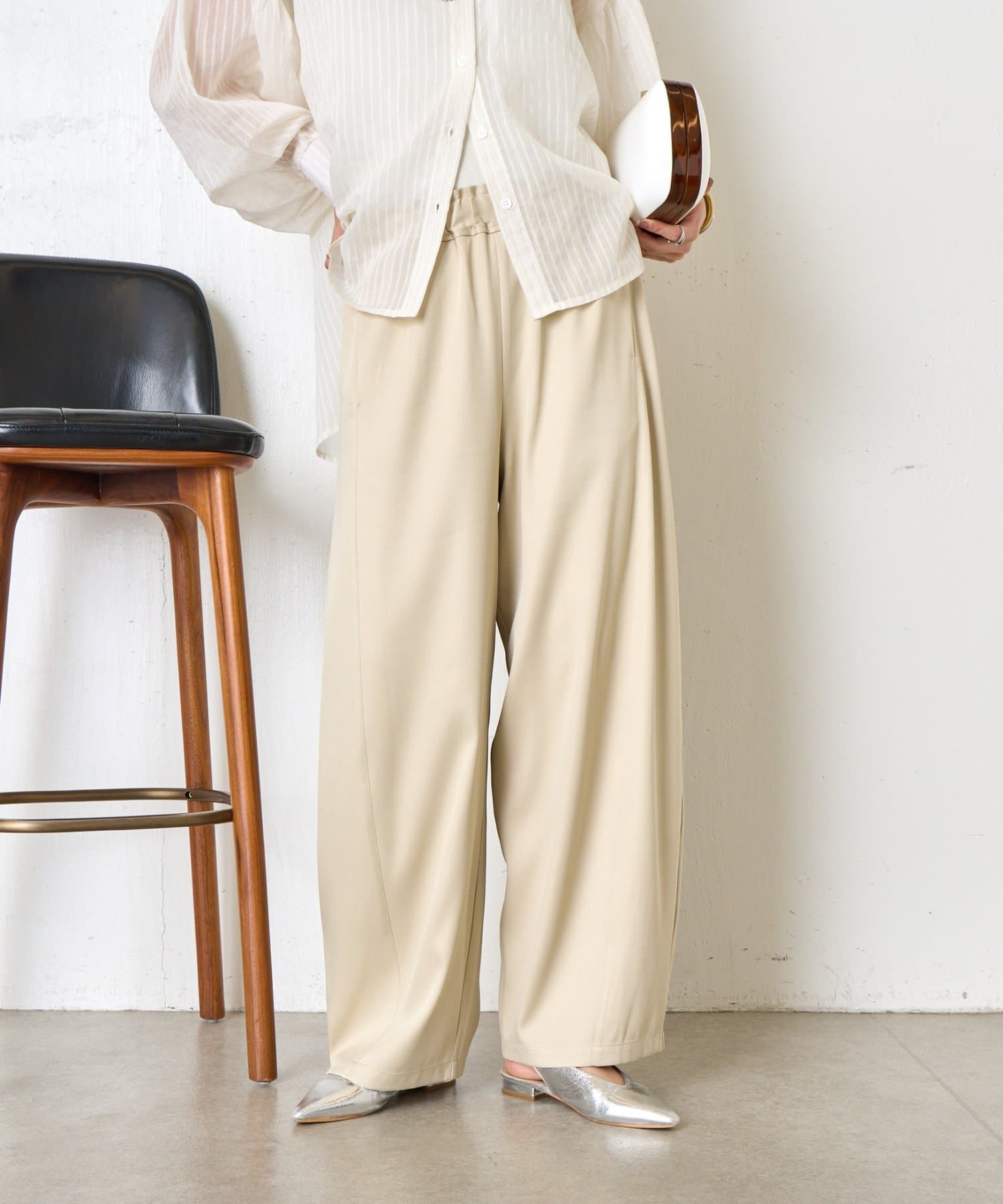 Jena　espace merveilleux(ジェナ　エスパスメルヴェイユ) 【美シルエット】カーブラインイージーパンツ