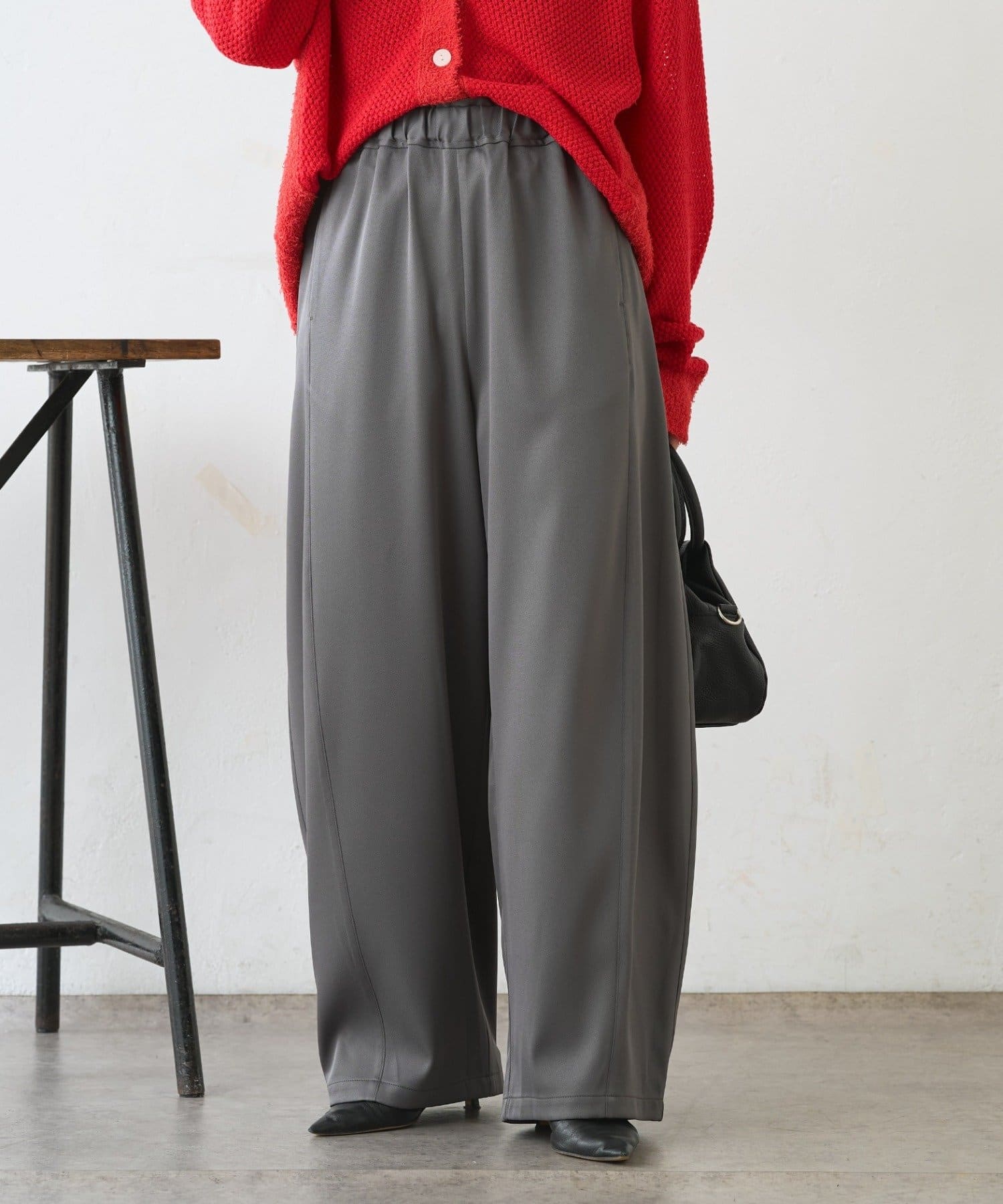 Jena　espace merveilleux(ジェナ　エスパスメルヴェイユ) カーブラインイージーパンツ