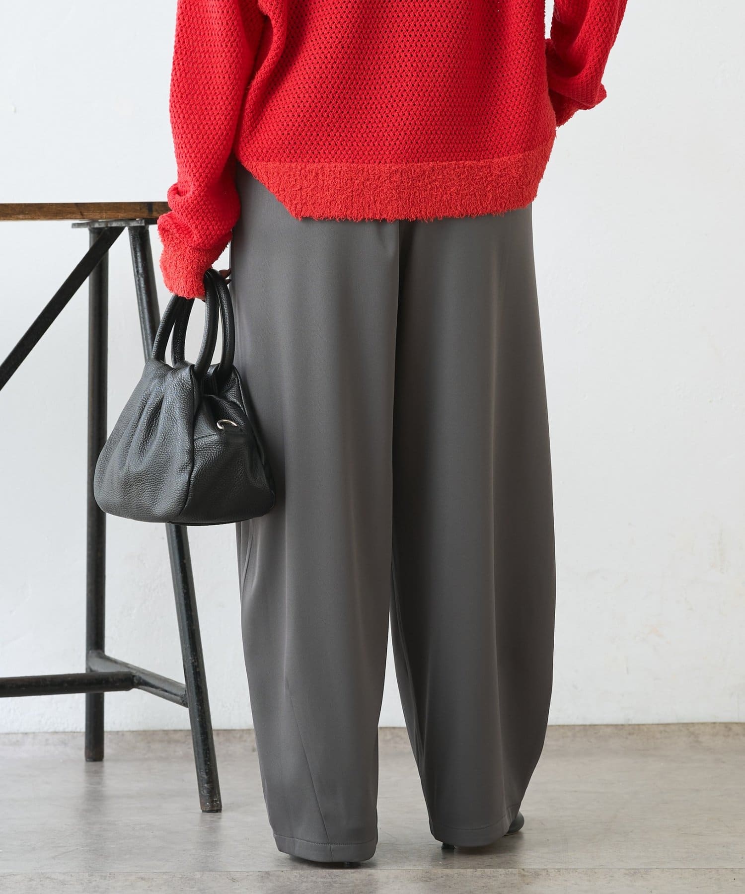 Jena　espace merveilleux(ジェナ　エスパスメルヴェイユ) カーブラインイージーパンツ