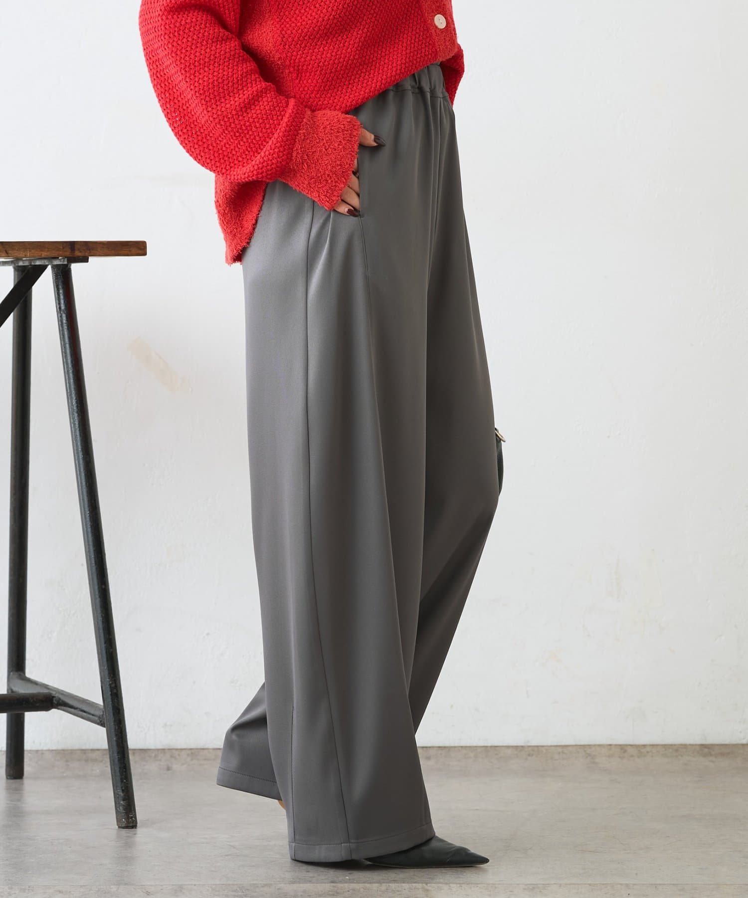 Jena　espace merveilleux(ジェナ　エスパスメルヴェイユ) カーブラインイージーパンツ