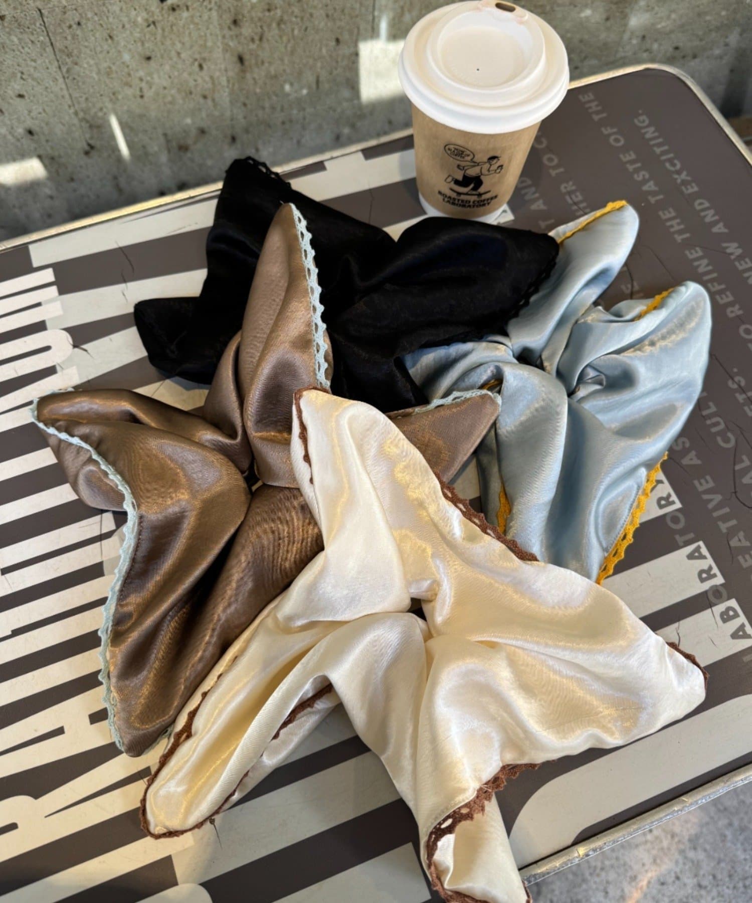 CIAOPANIC TYPY(チャオパニックティピー) :lilレーススカラップサテンシュシュ