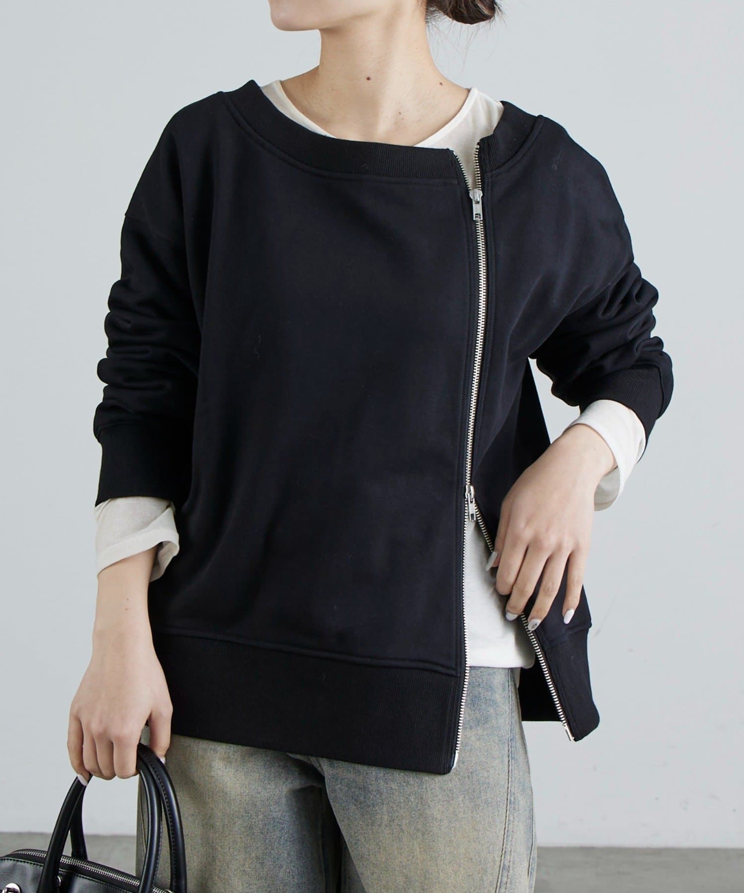 Lui's(ルイス) 前ファスナーオフショルダースウェット
