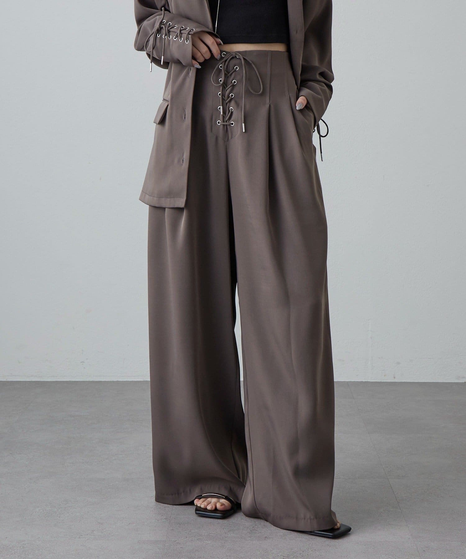 Lui's(ルイス) レースアップデザインワイドパンツ