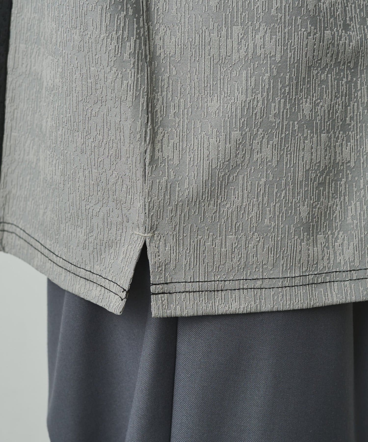 COLONY 2139(コロニー トゥーワンスリーナイン) ブライトジャガード切替半袖TEE