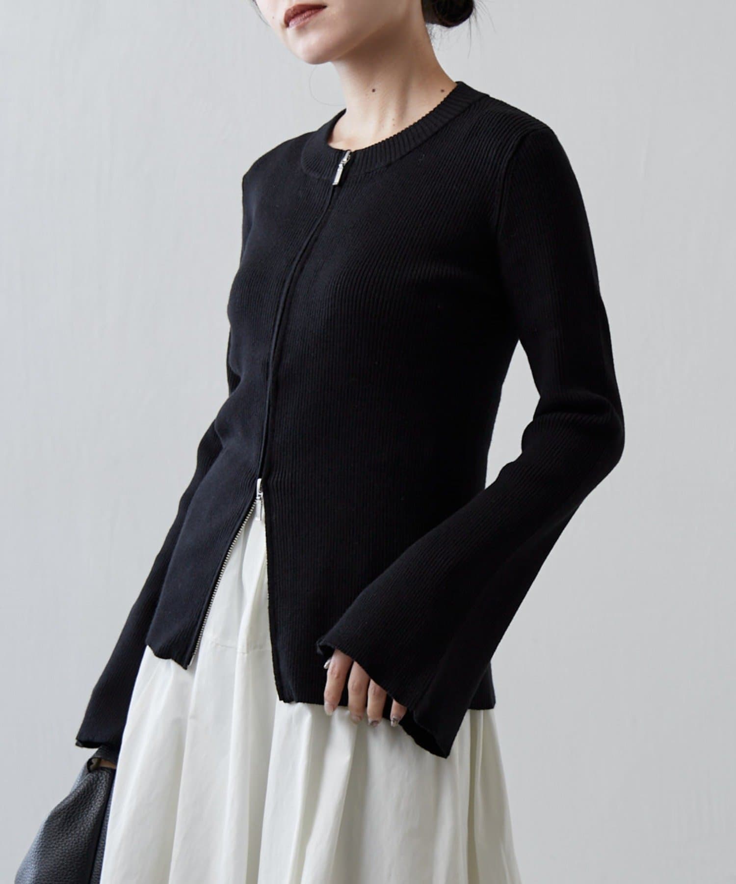 Lui's(ルイス) 袖フレアZIPニットプルオーバー