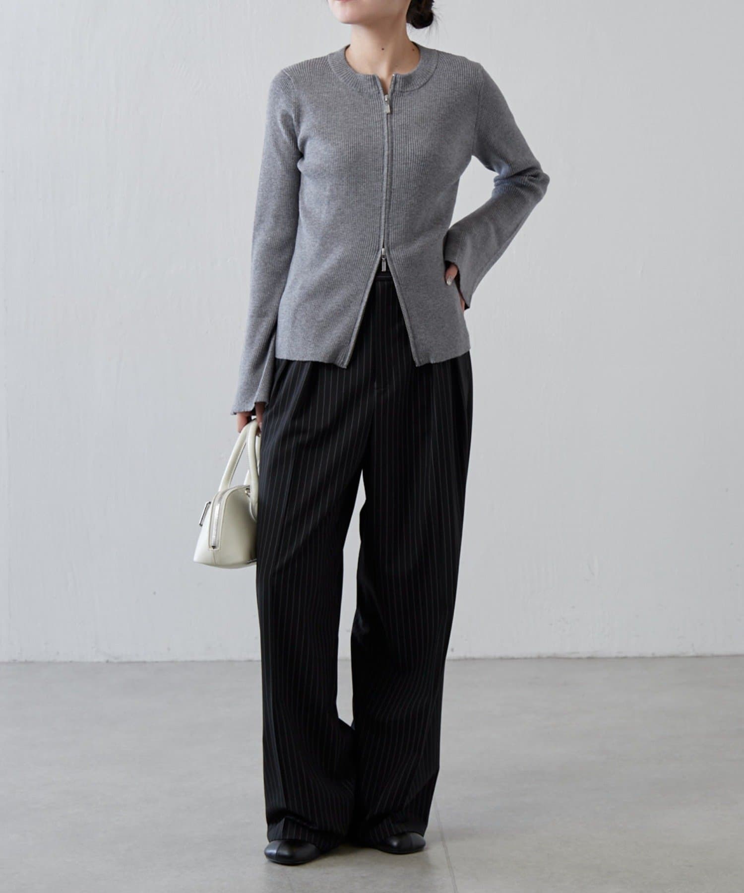 Lui's(ルイス) 袖フレアZIPニットプルオーバー