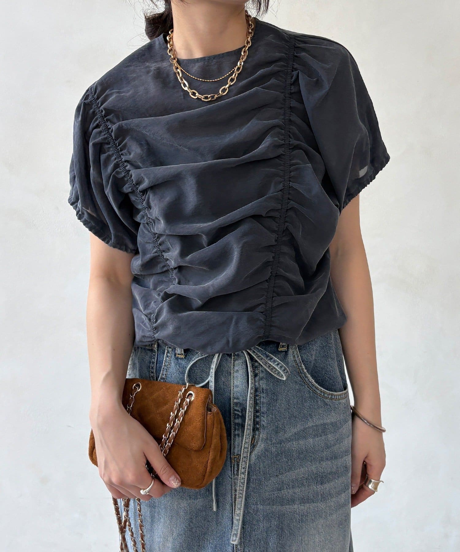 DOUDOU(ドゥドゥ) 【WEB限定】キュプラ混シャーリングブラウス