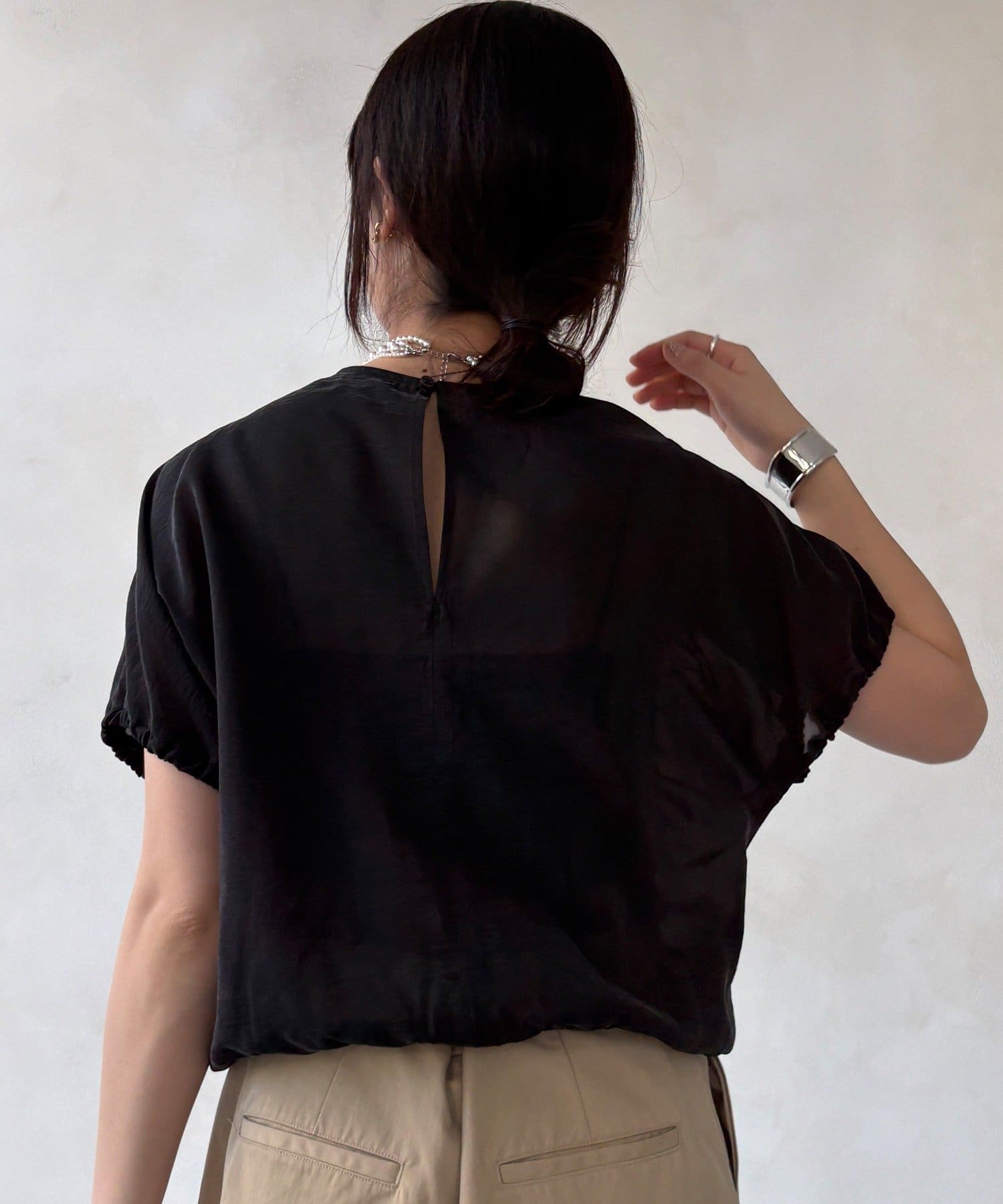 DOUDOU(ドゥドゥ) 【WEB限定】キュプラ混シャーリングブラウス