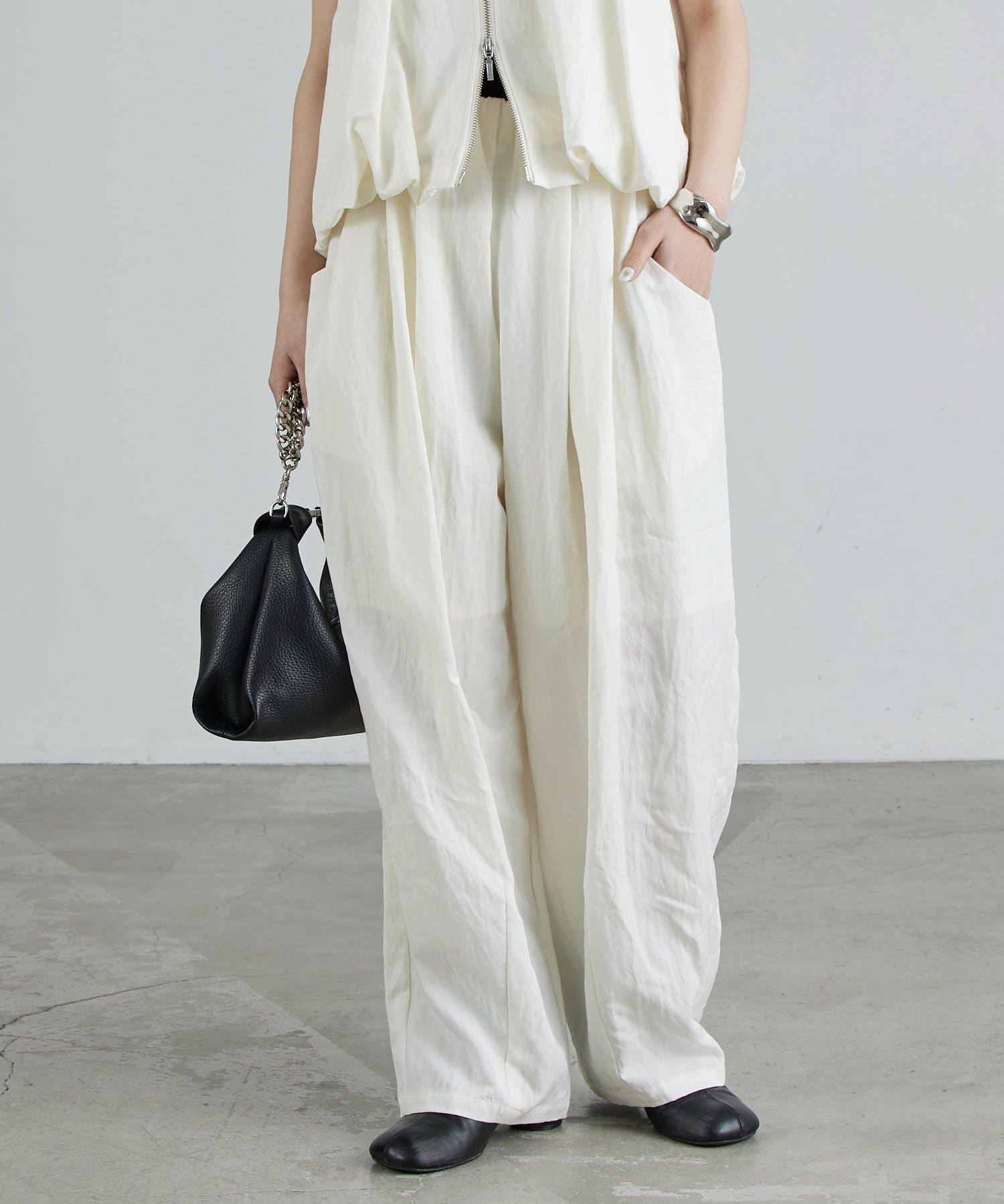 Lui's(ルイス) フロントタックカーヴィーパンツ