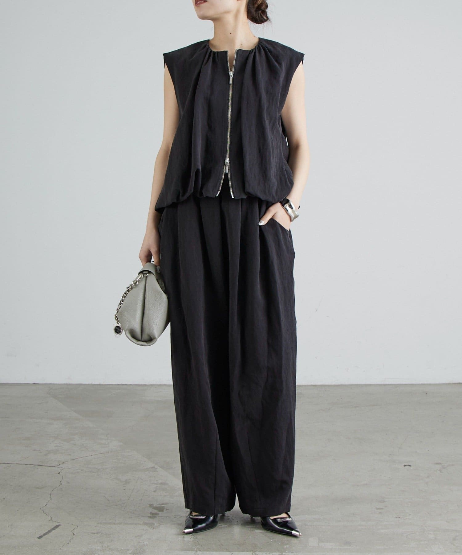 Lui's(ルイス) フロントタックカーヴィーパンツ