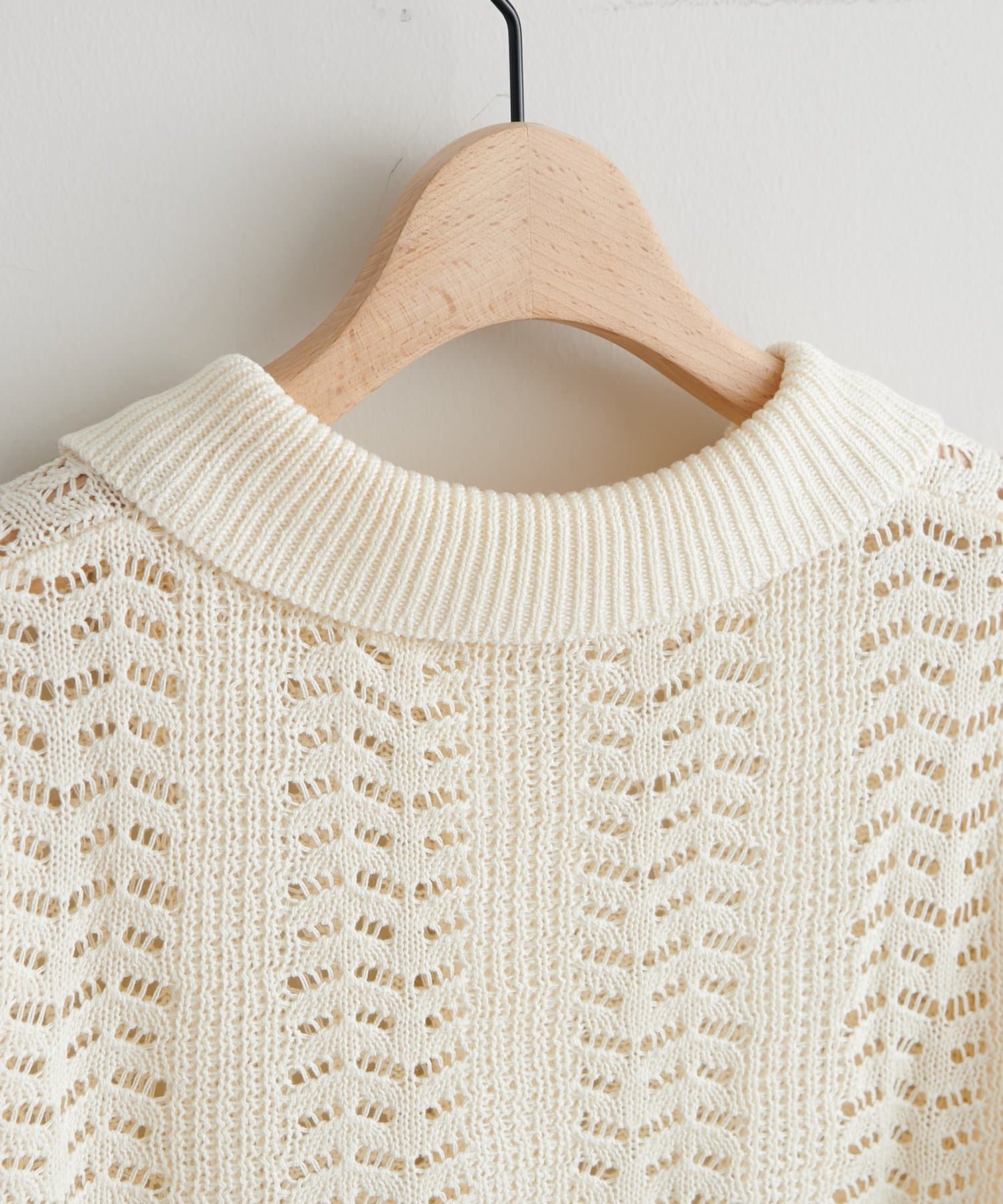 DISCOAT(ディスコート) 【WEB限定】透かし編み衿付きニット