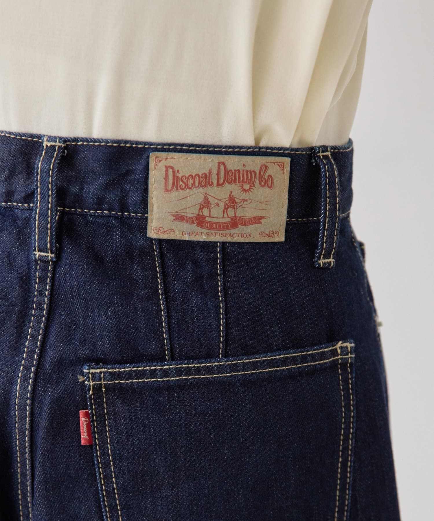 DISCOAT(ディスコート) ハイウエストステッチ使いデニムワイドパンツ