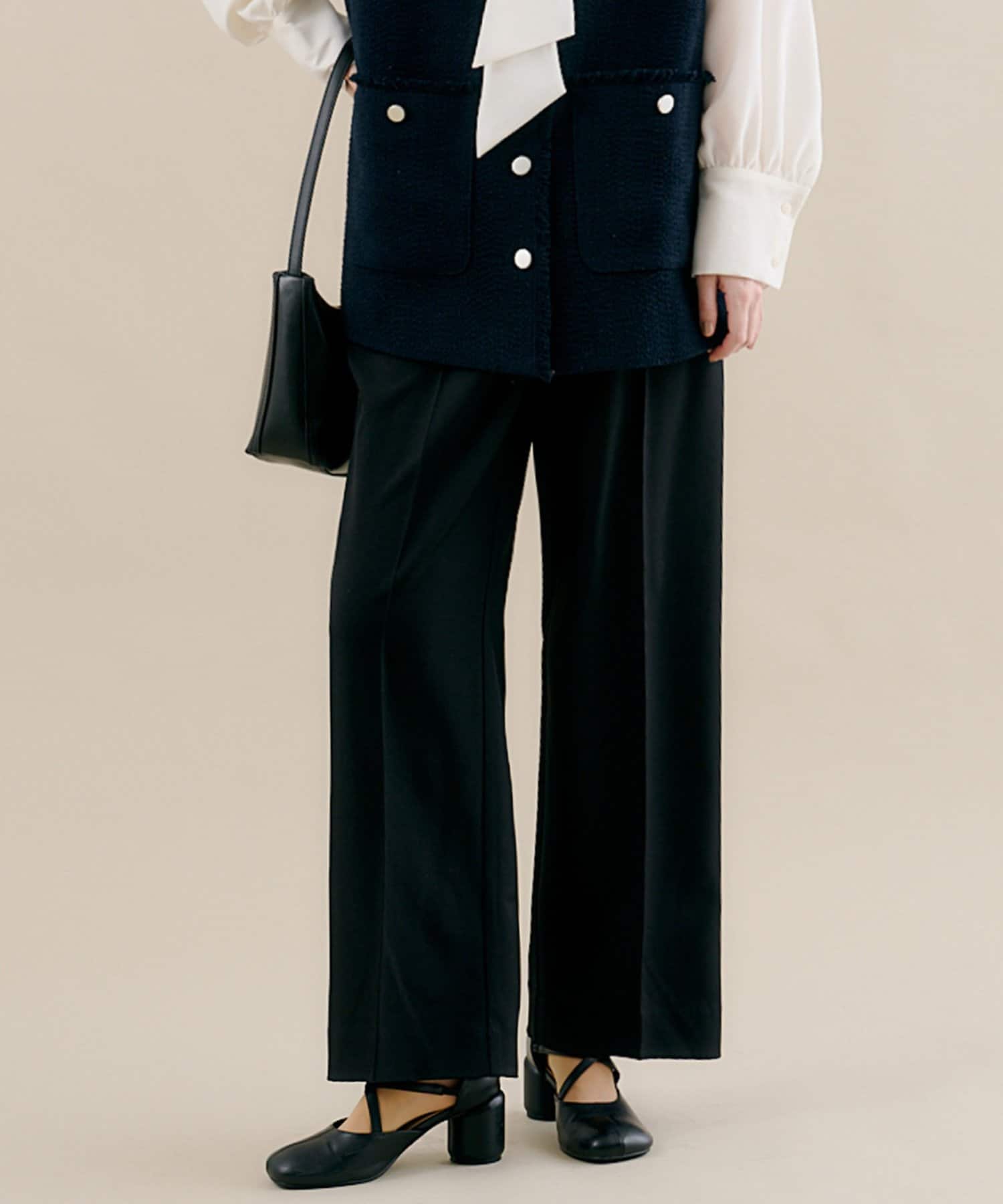 DISCOAT(ディスコート) 1/15(木)12:00~販売スタート【@yuyukekelife監修/セレモニー】センタープレスストレートパンツ/セットアップ対応