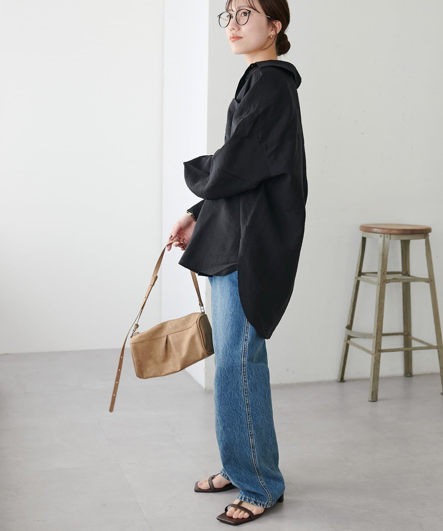 DISCOAT(ディスコート) 【SS先行予約】シアー黒釦ビッグシャツ